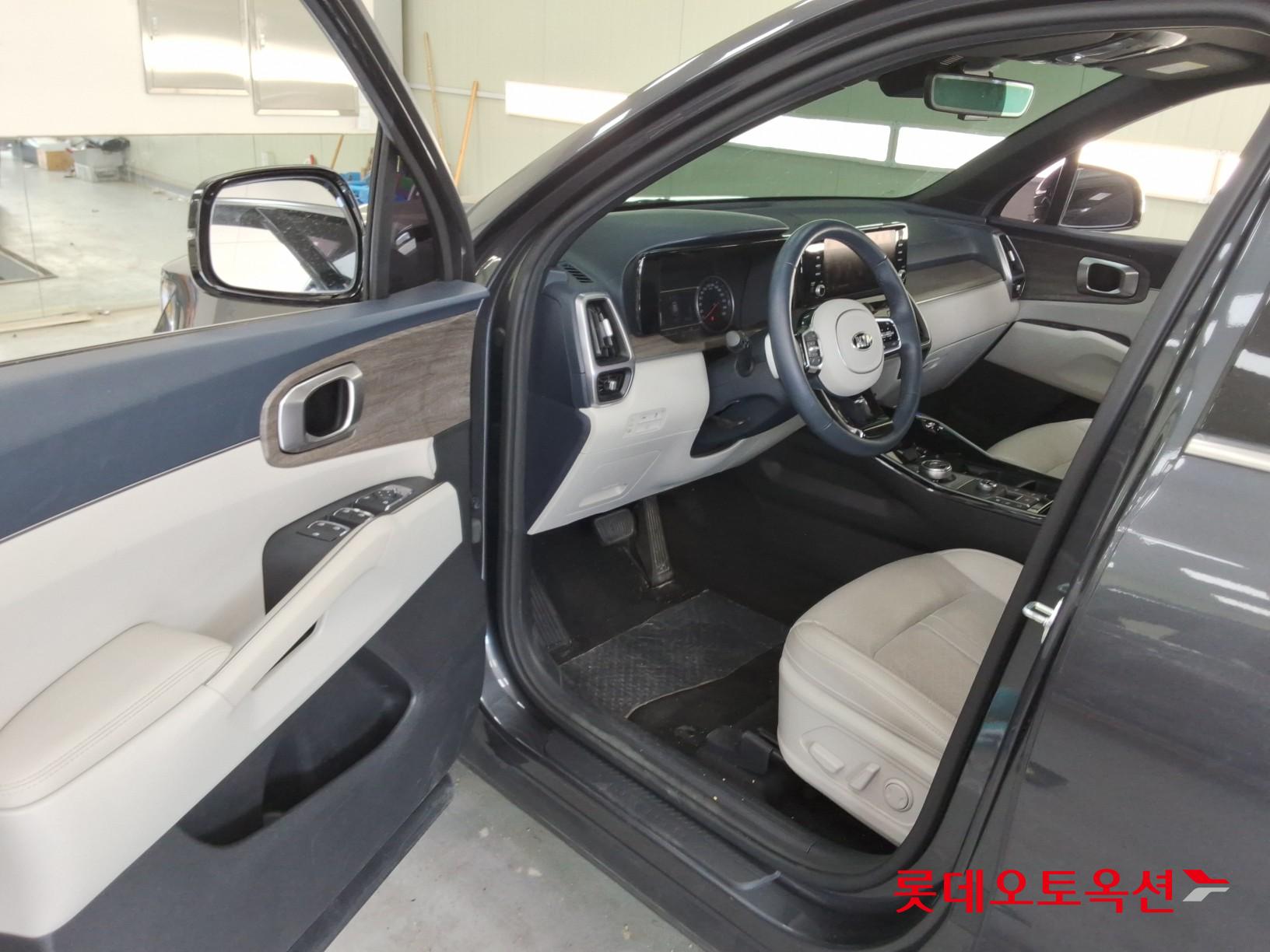 2021 - kia sorento