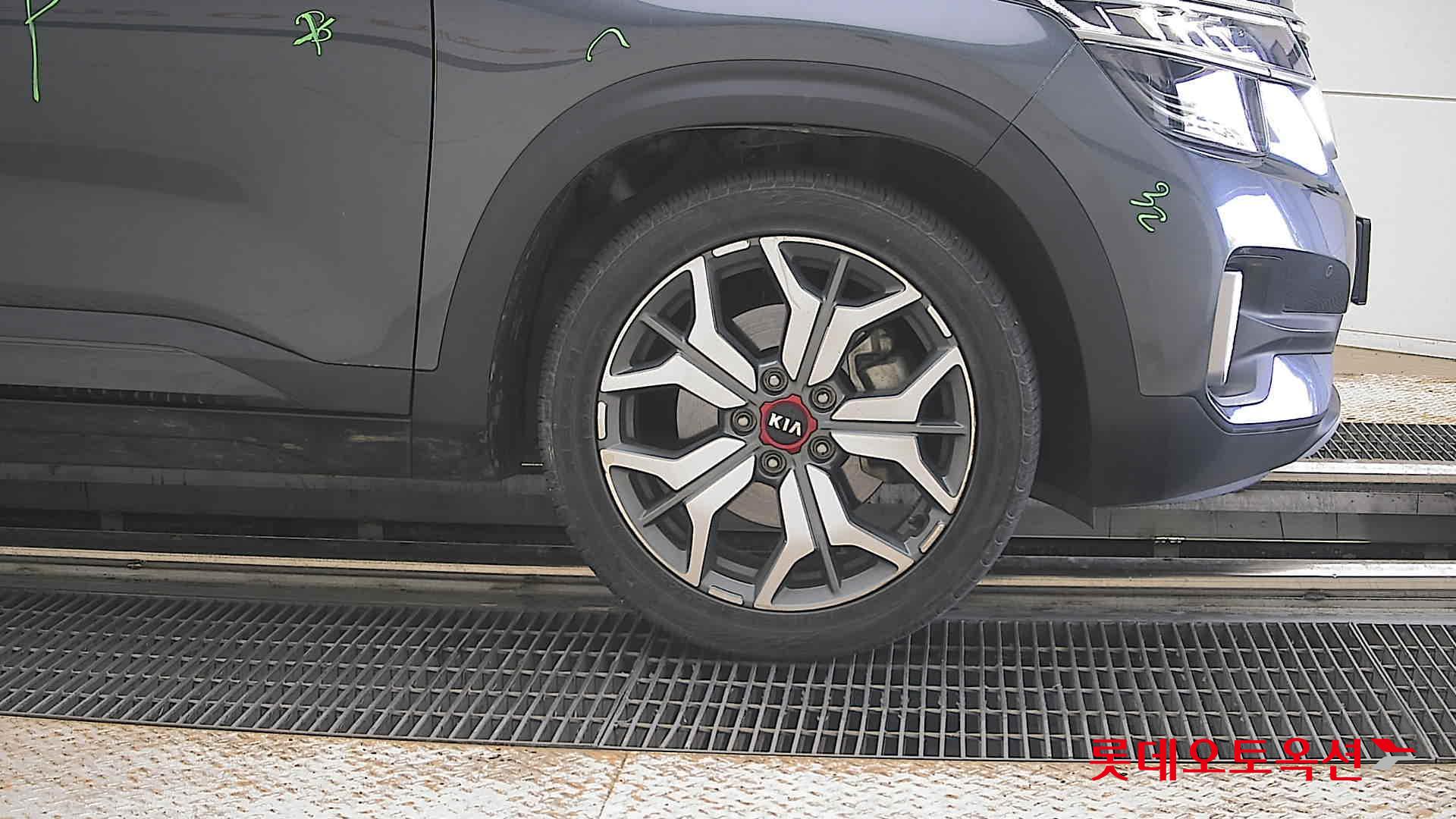 2020 - kia seltos