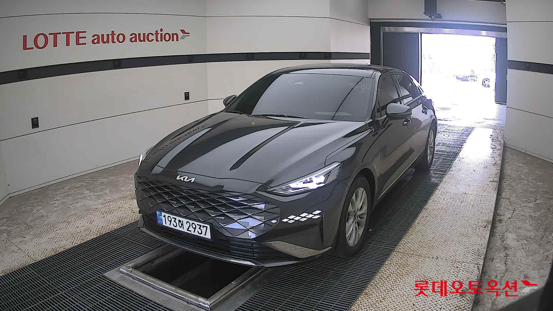 2022 - kia k8