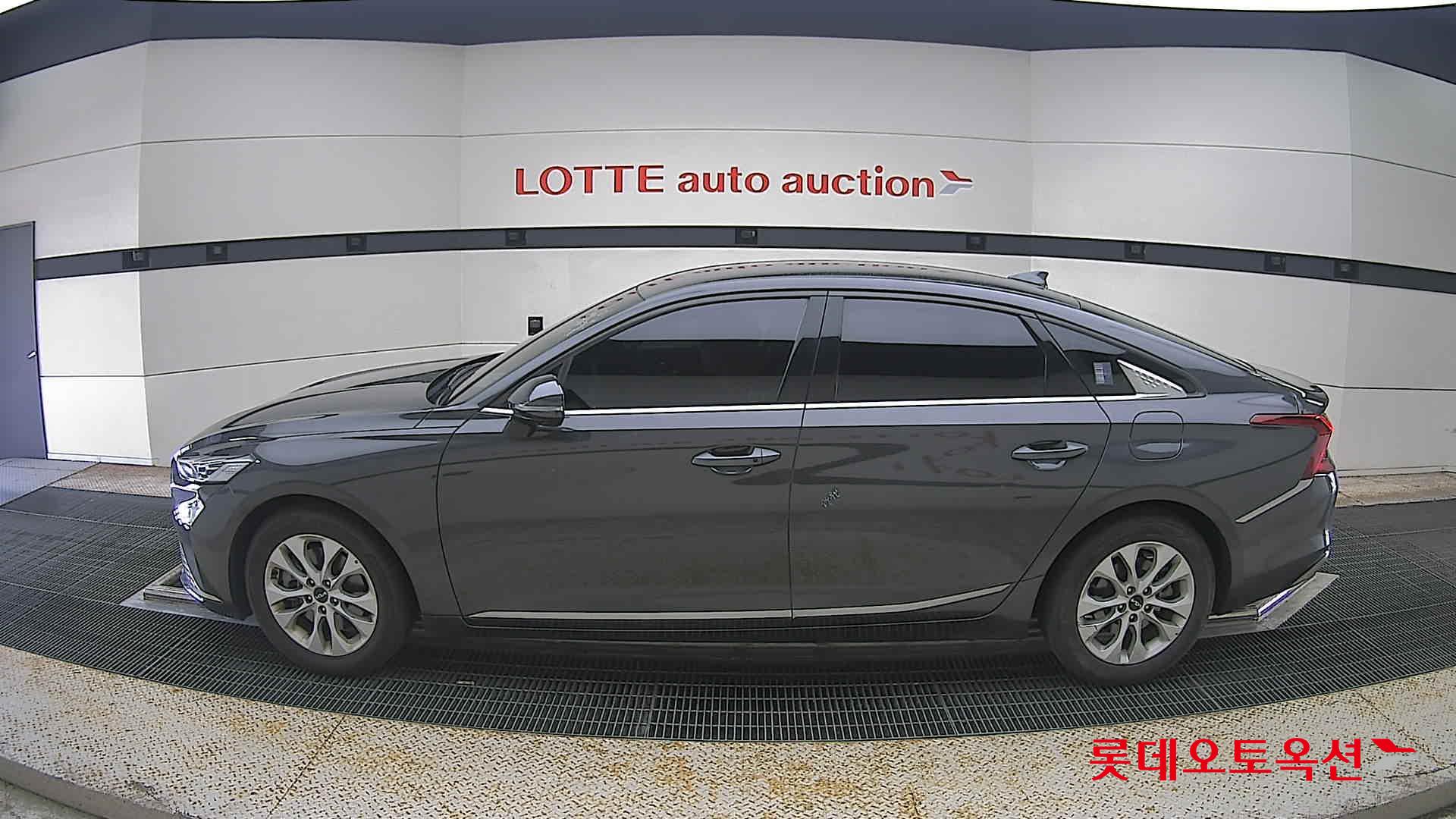 2022 - kia k8