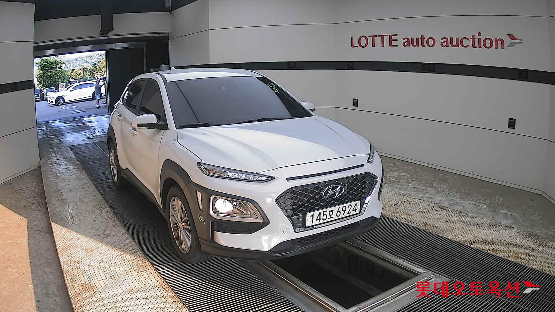 2020 - hyundai kona