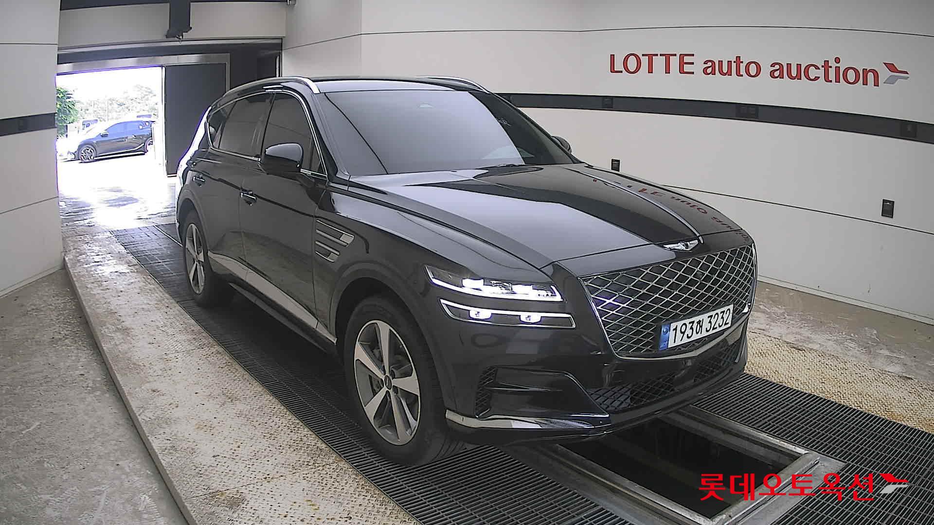 2022 - genesis gv80