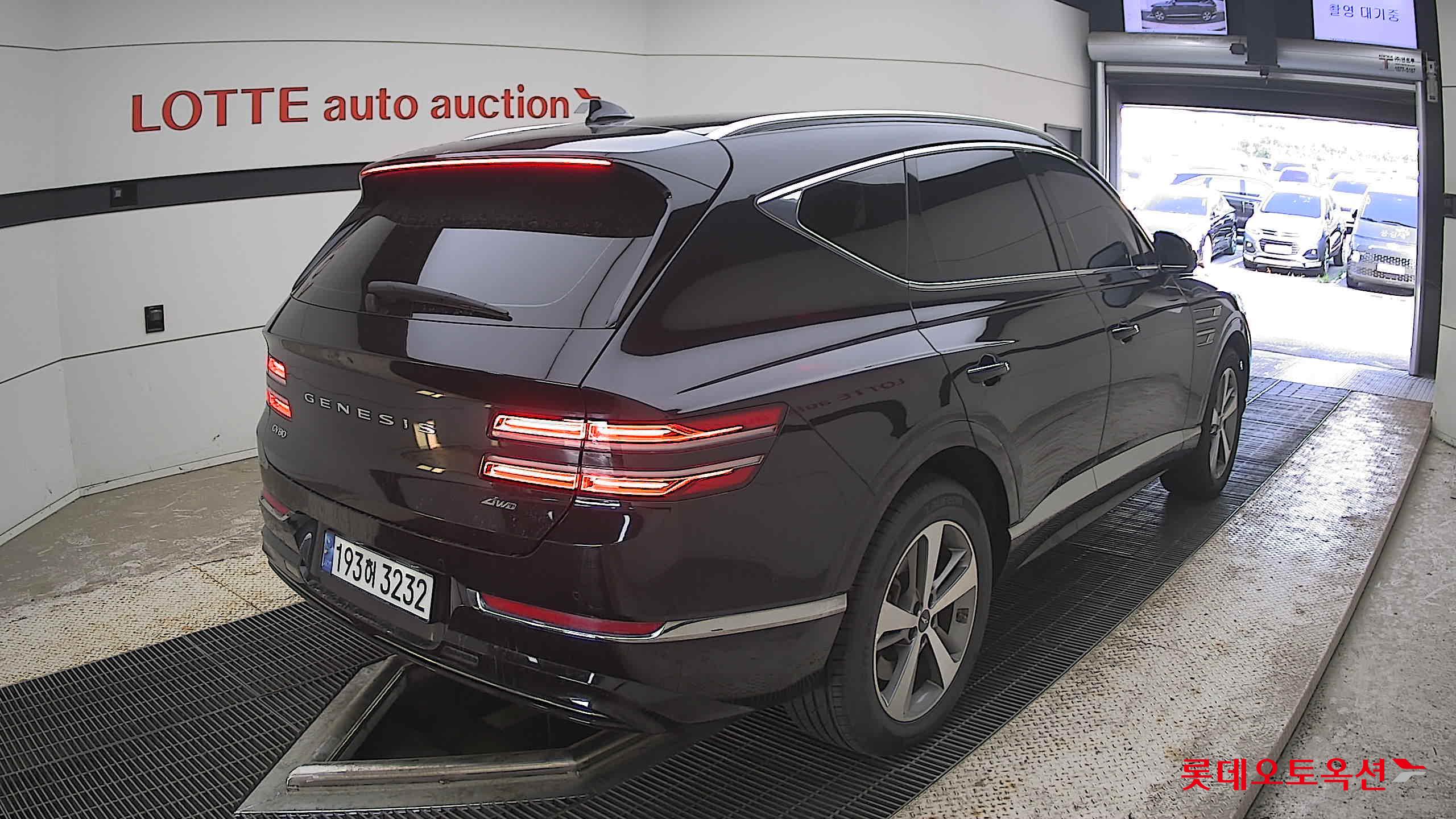2022 - genesis gv80