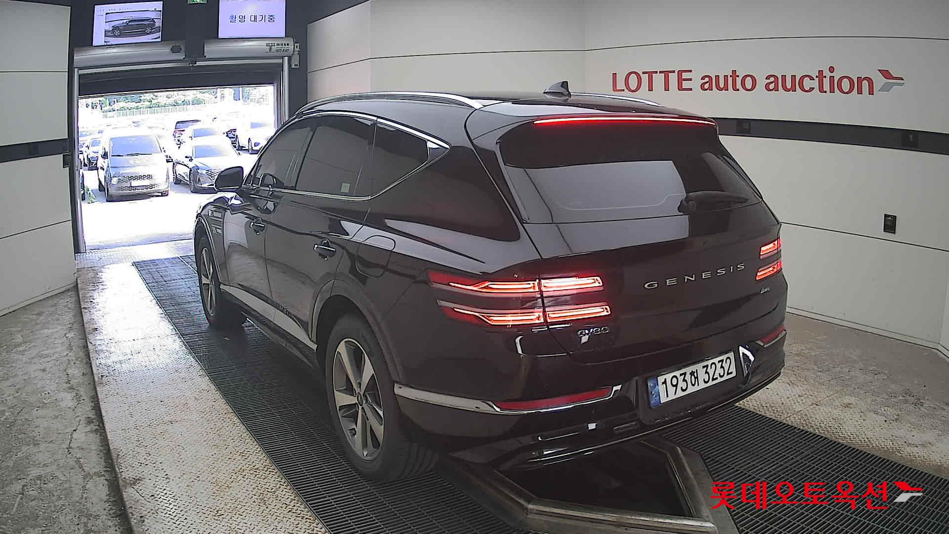 2022 - genesis gv80