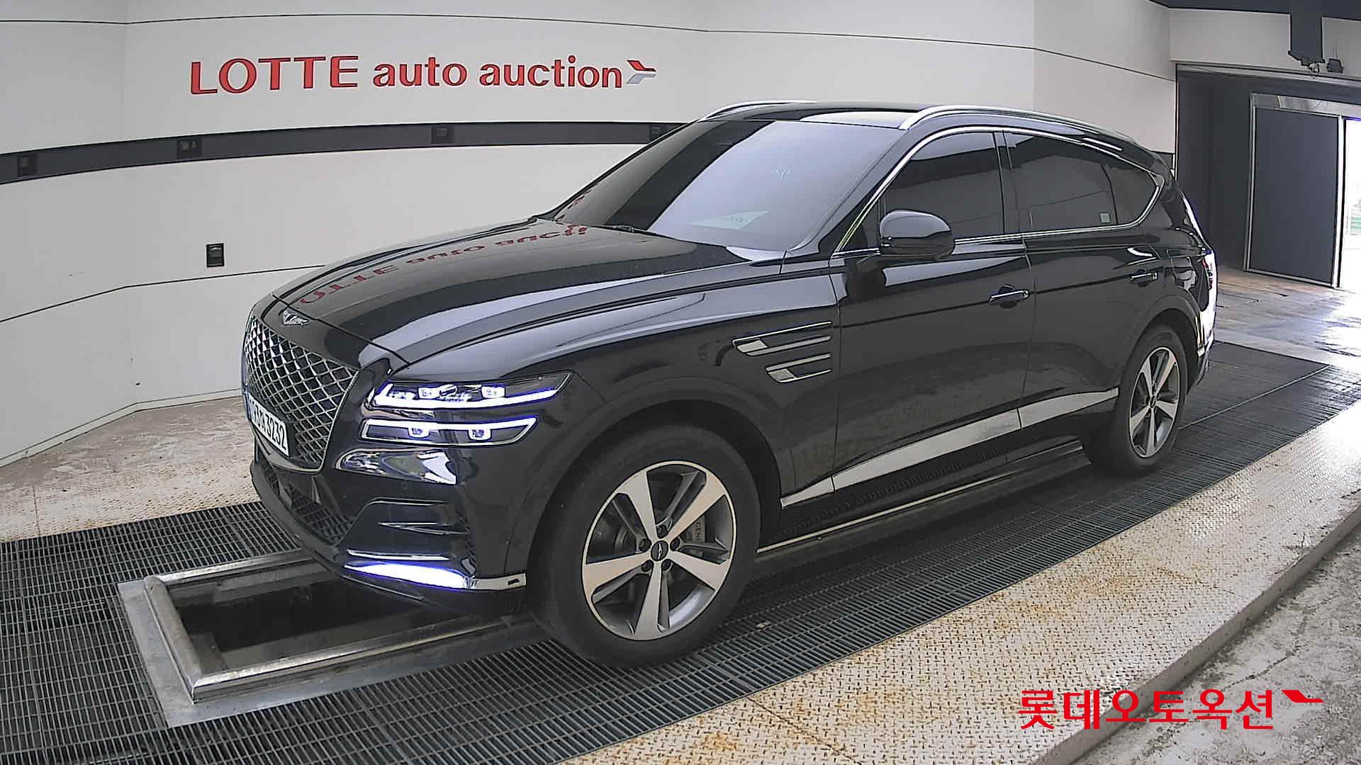 2022 - genesis gv80