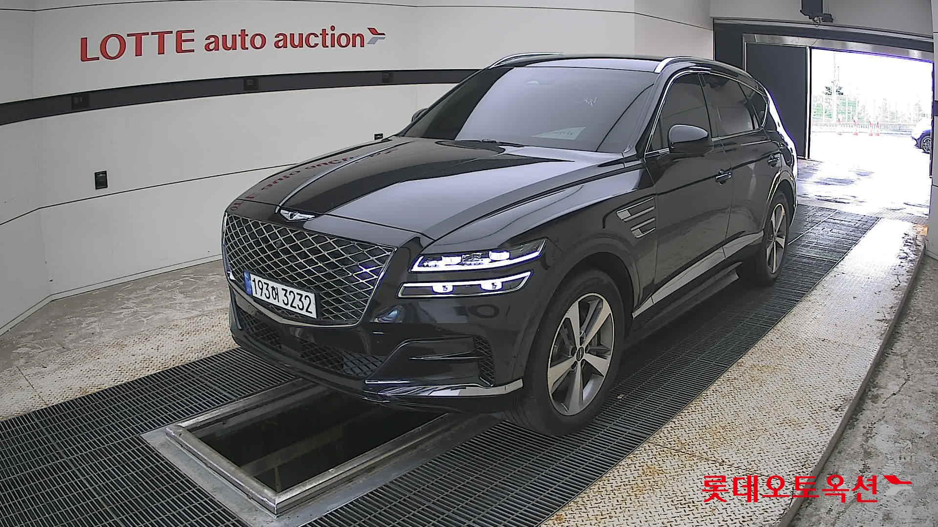 2022 - genesis gv80