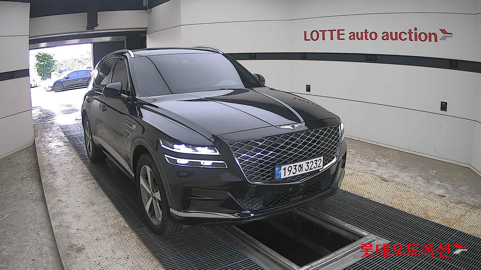 2022 - genesis gv80