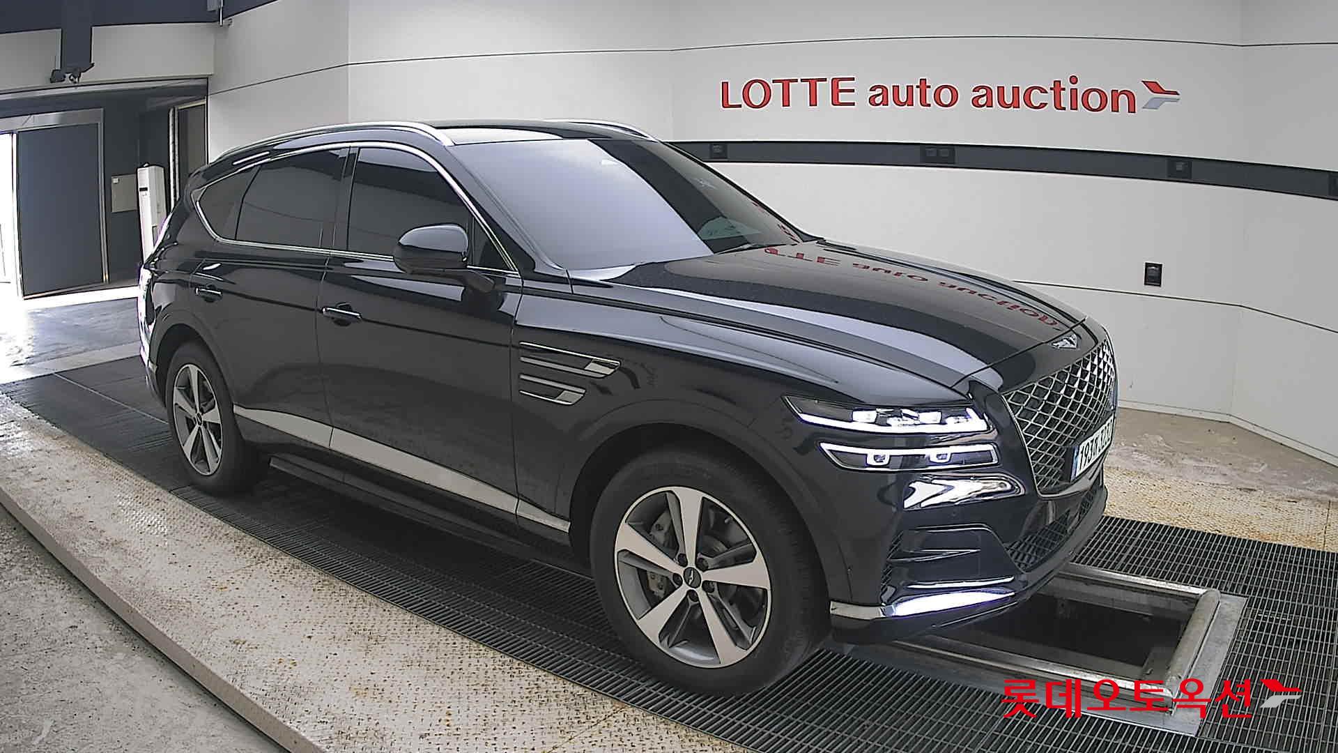 2022 - genesis gv80