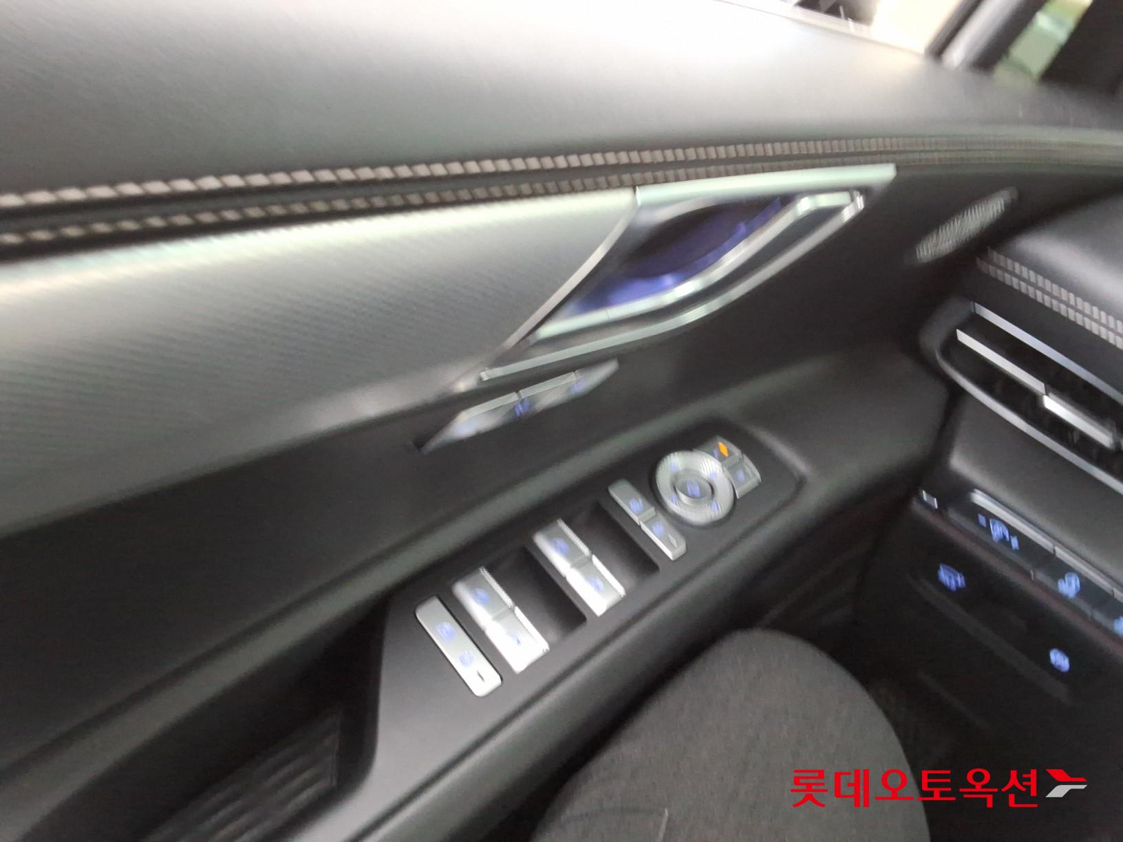 2022 - genesis gv80