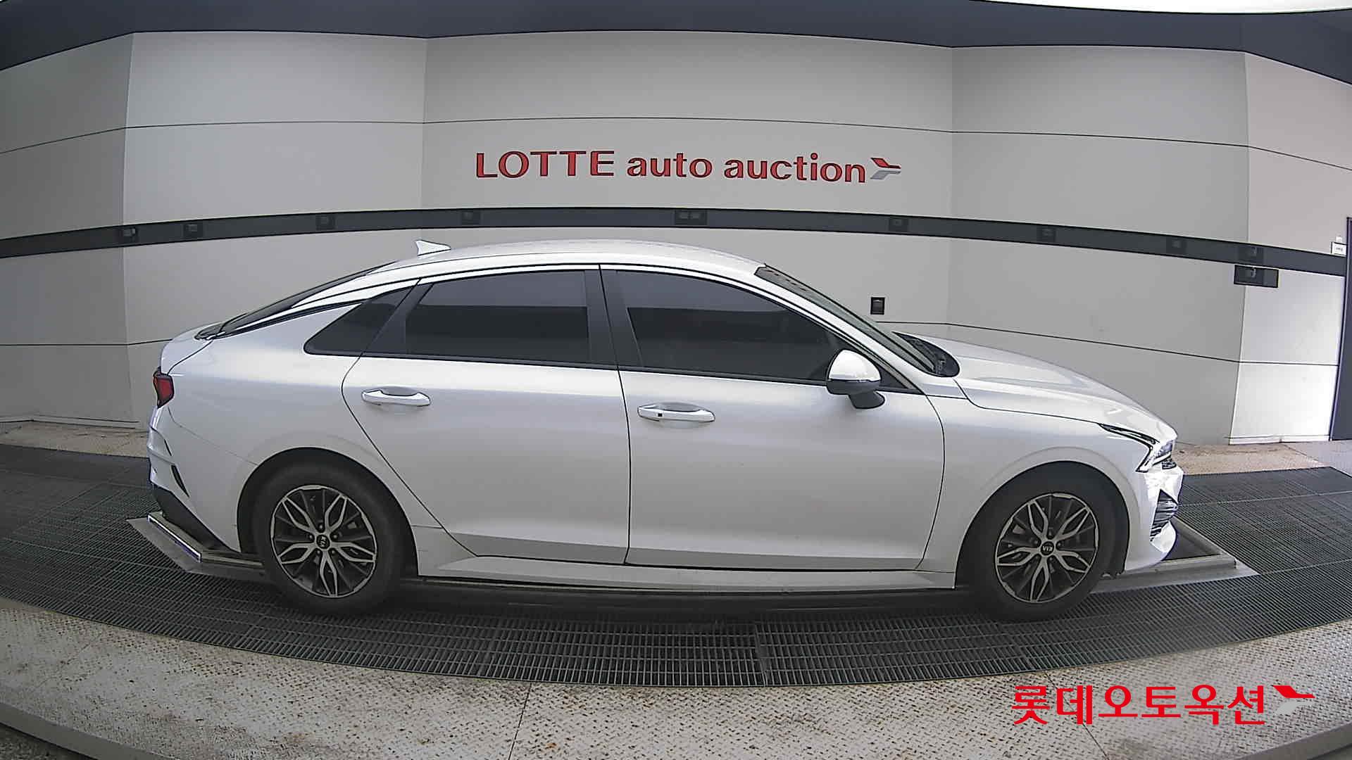 2020 - kia k5
