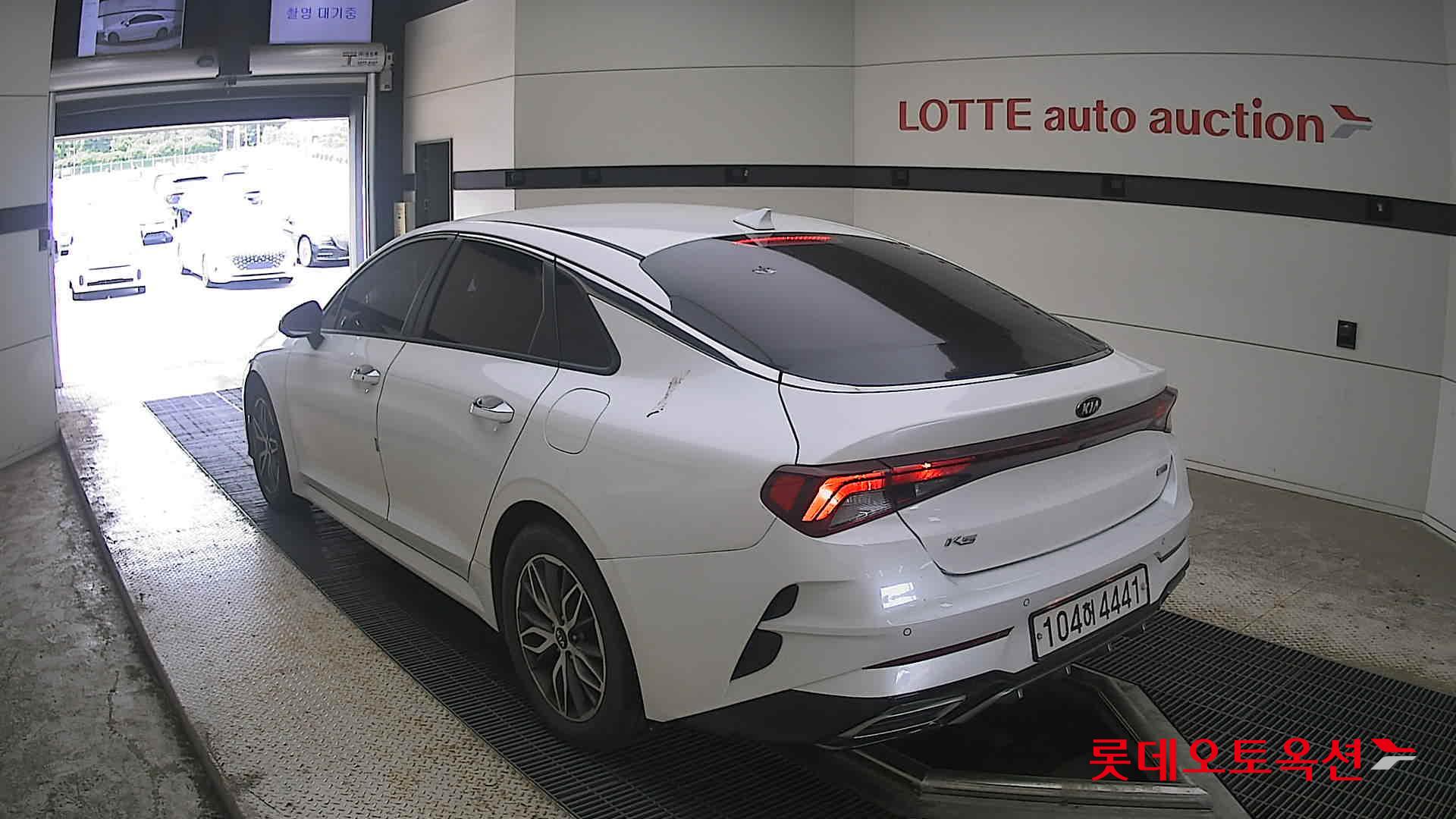 2020 - kia k5