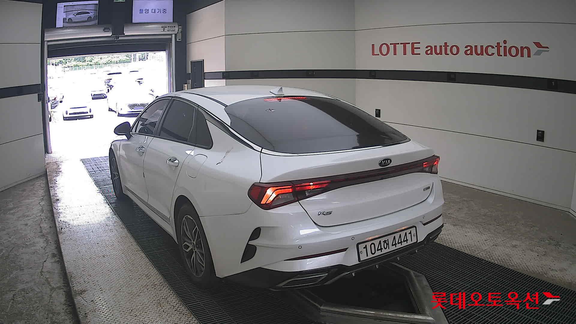 2020 - kia k5
