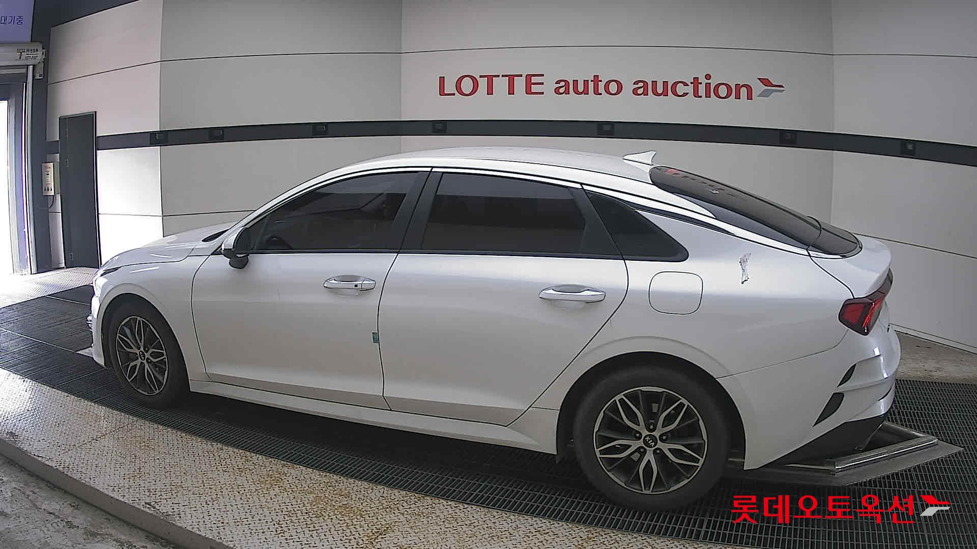 2020 - kia k5