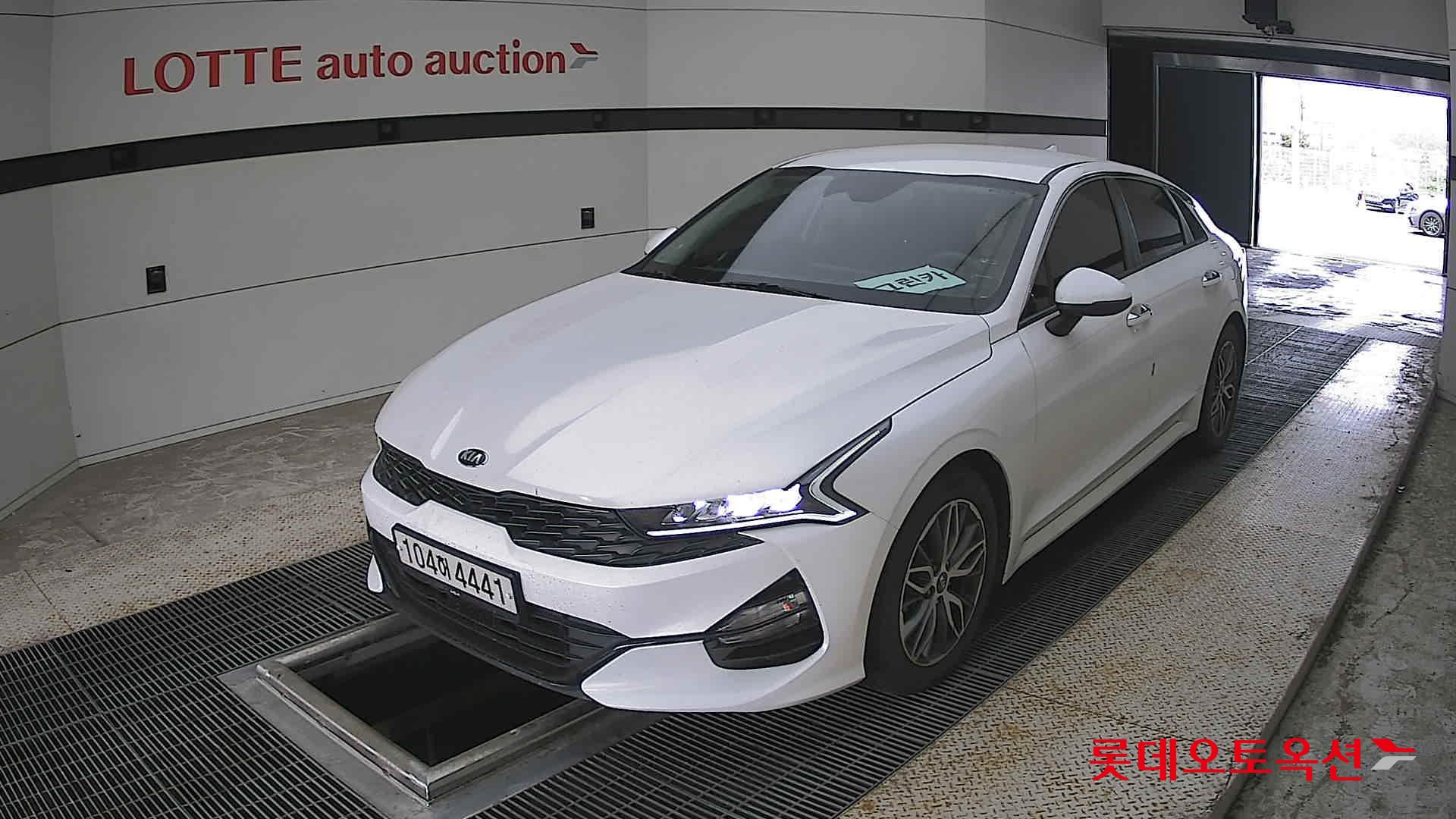 2020 - kia k5