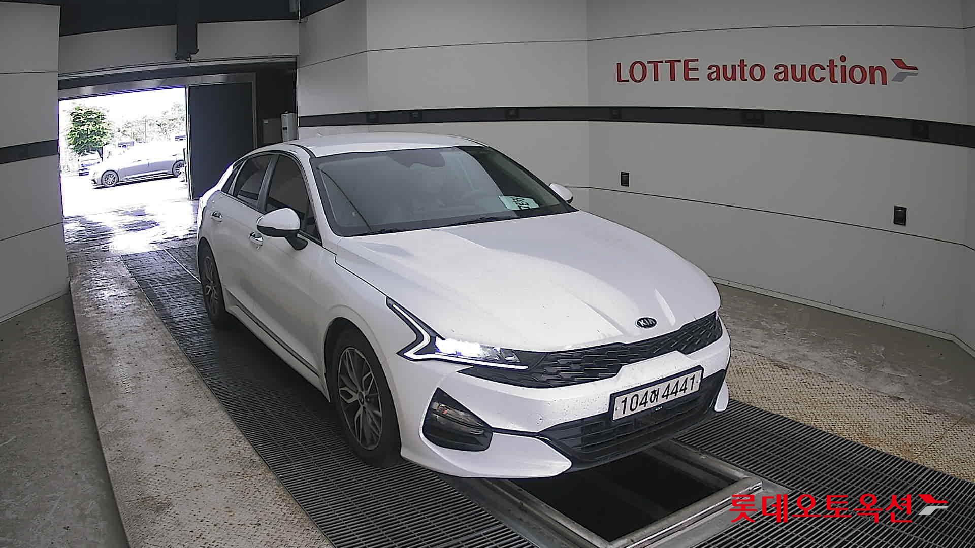 2020 - kia k5