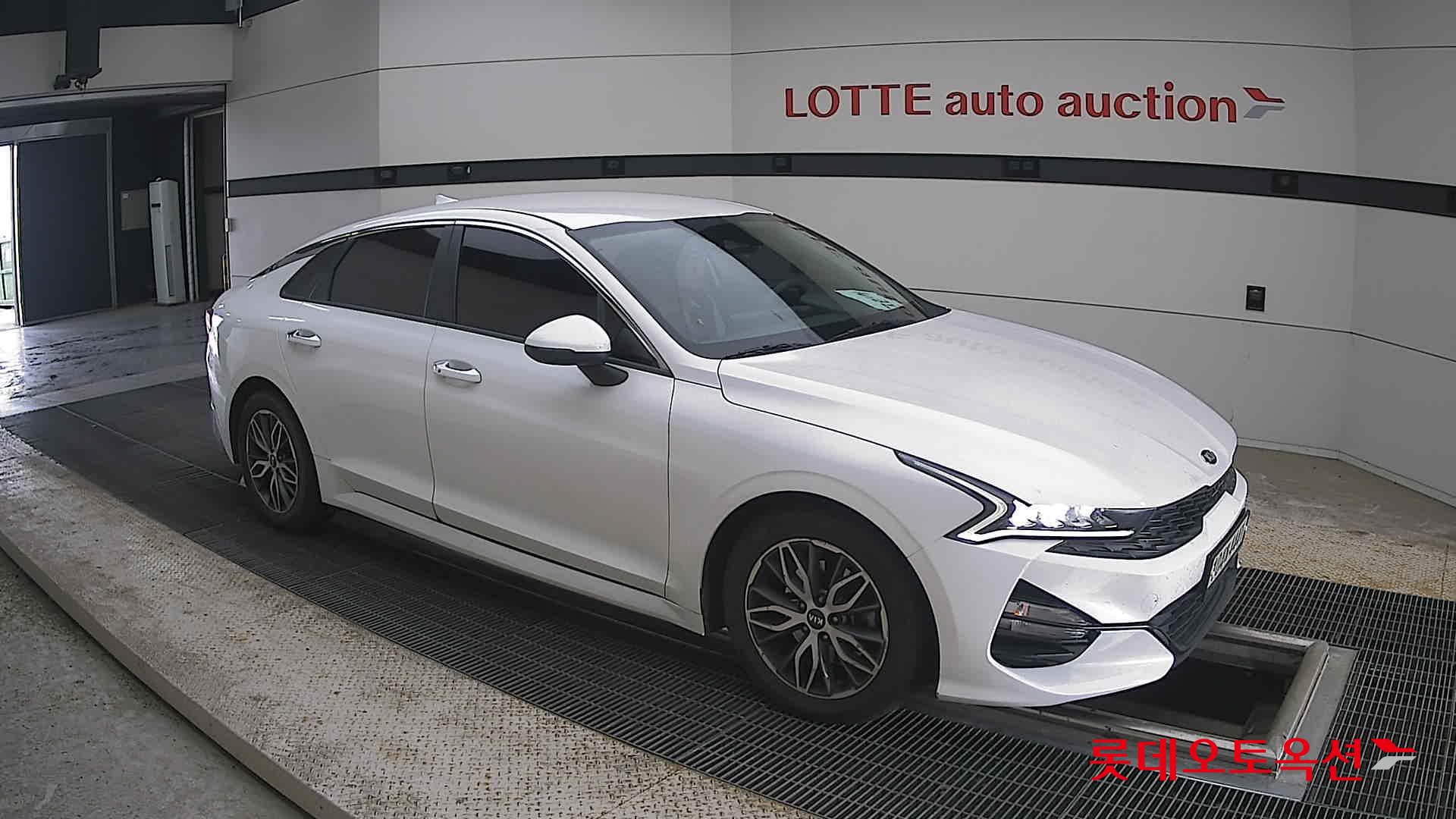 2020 - kia k5