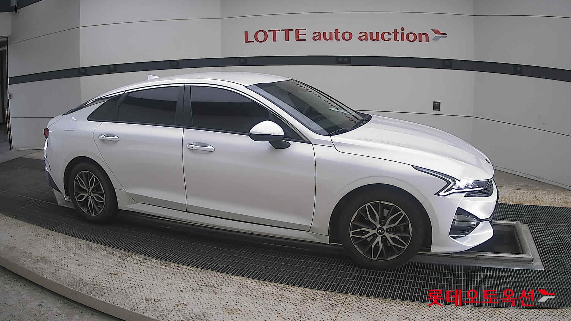 2020 - kia k5