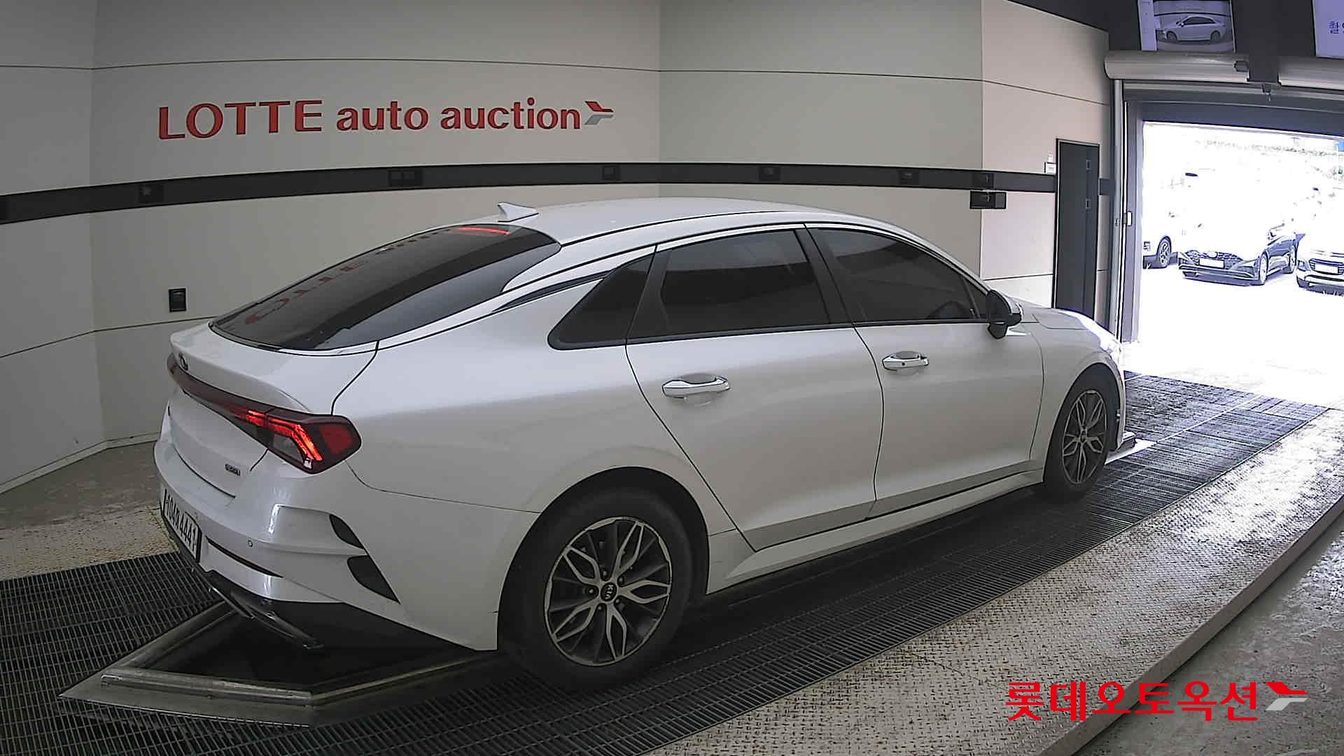 2020 - kia k5