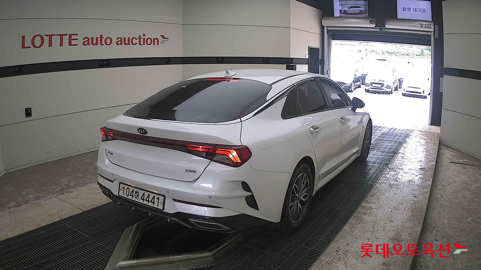 2020 - kia k5