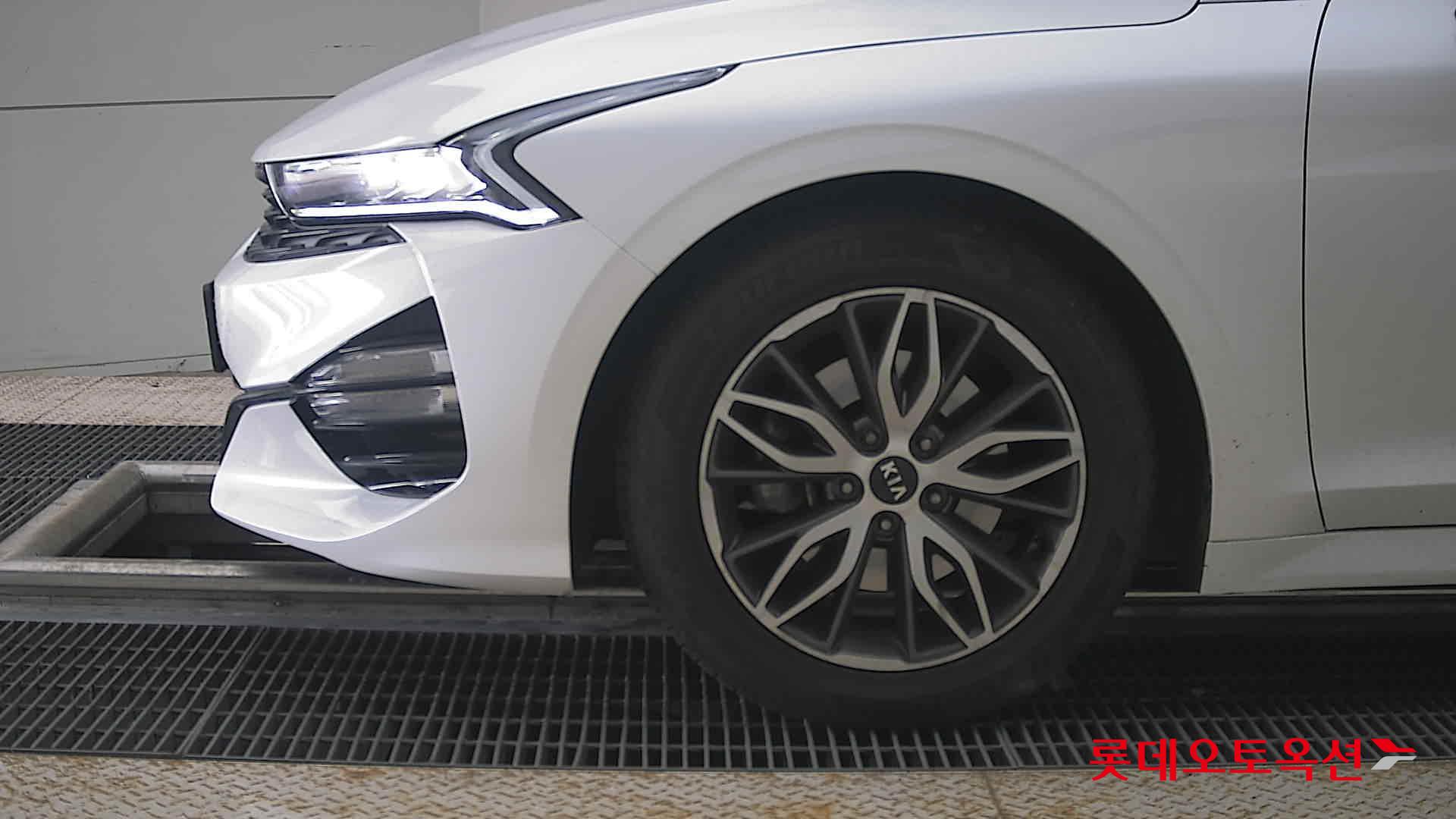 2020 - kia k5