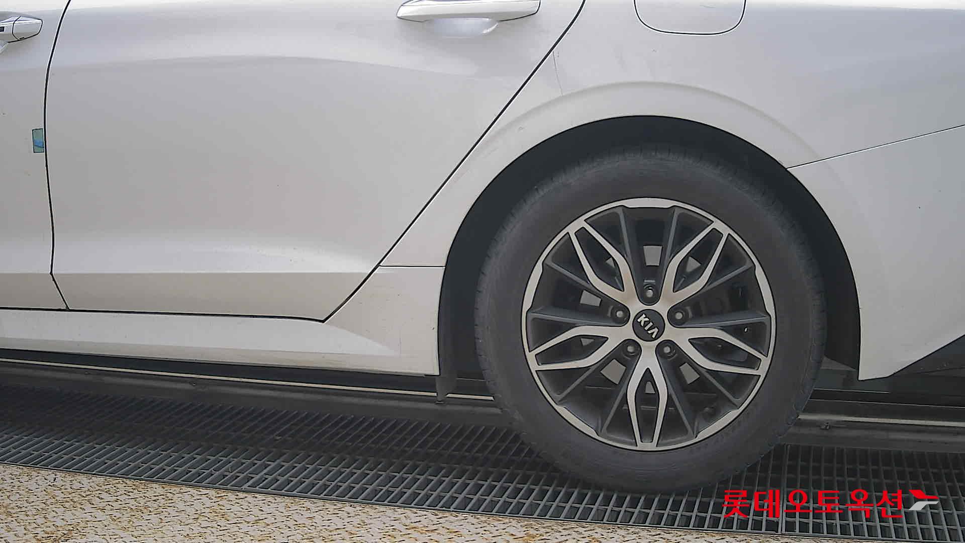 2020 - kia k5