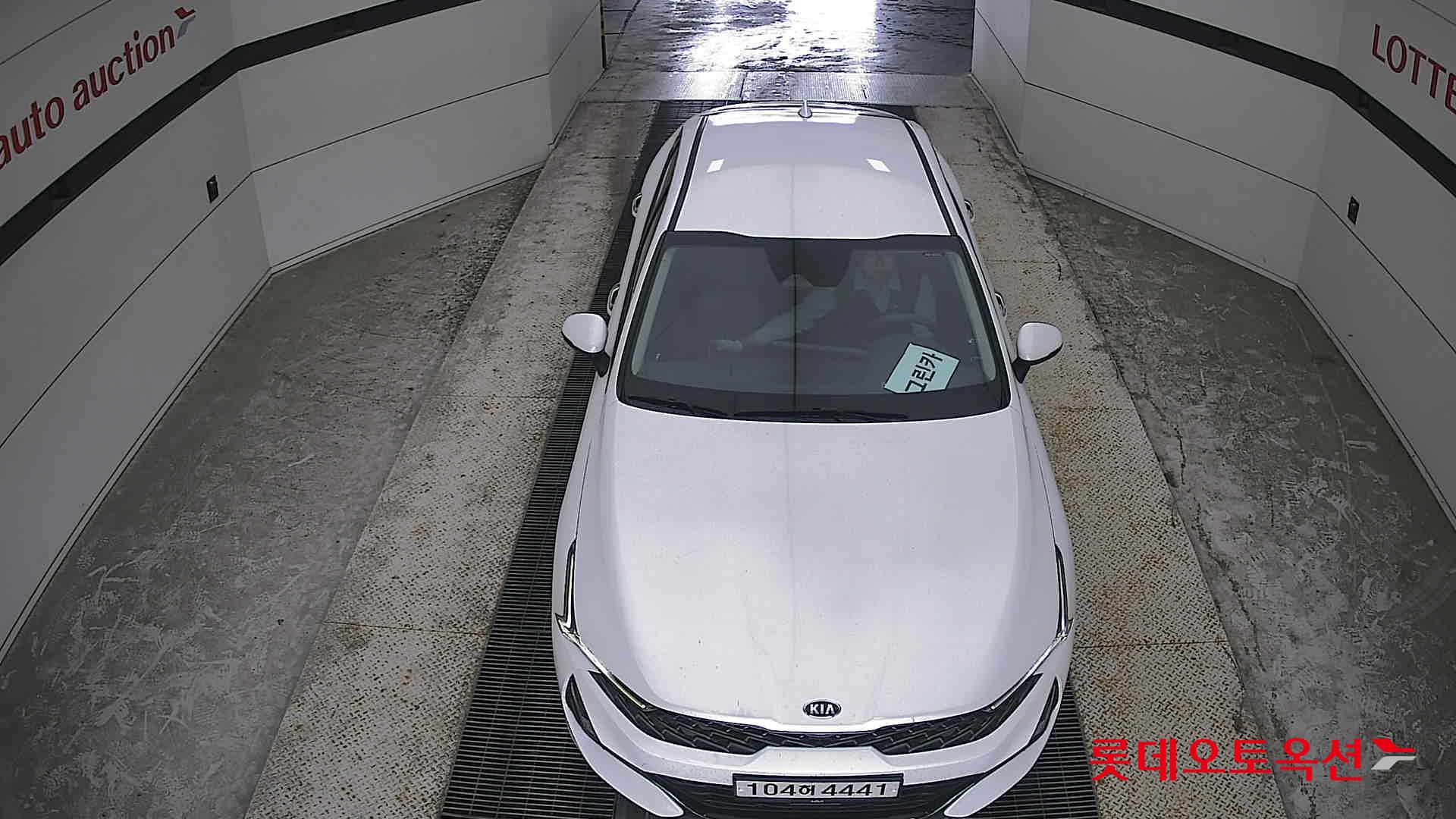 2020 - kia k5