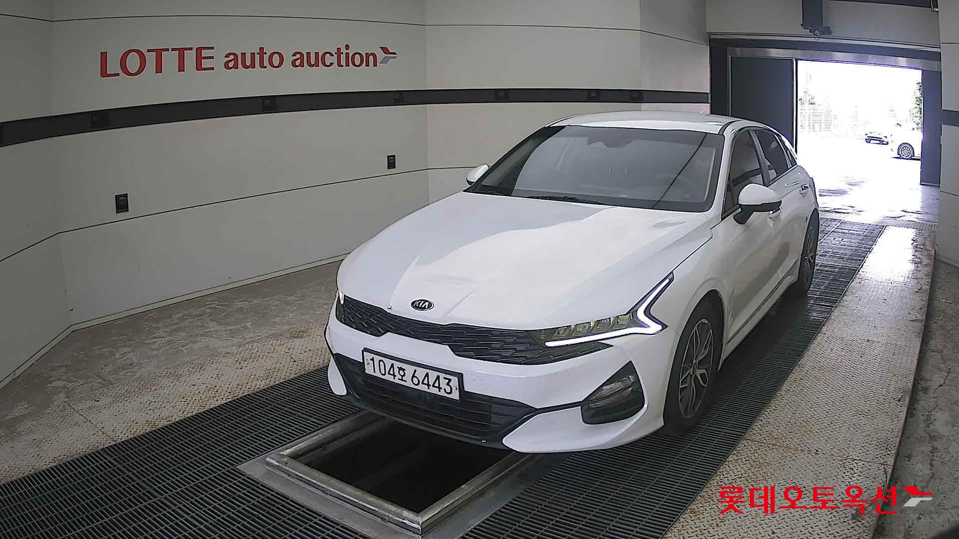 2020 - kia k5