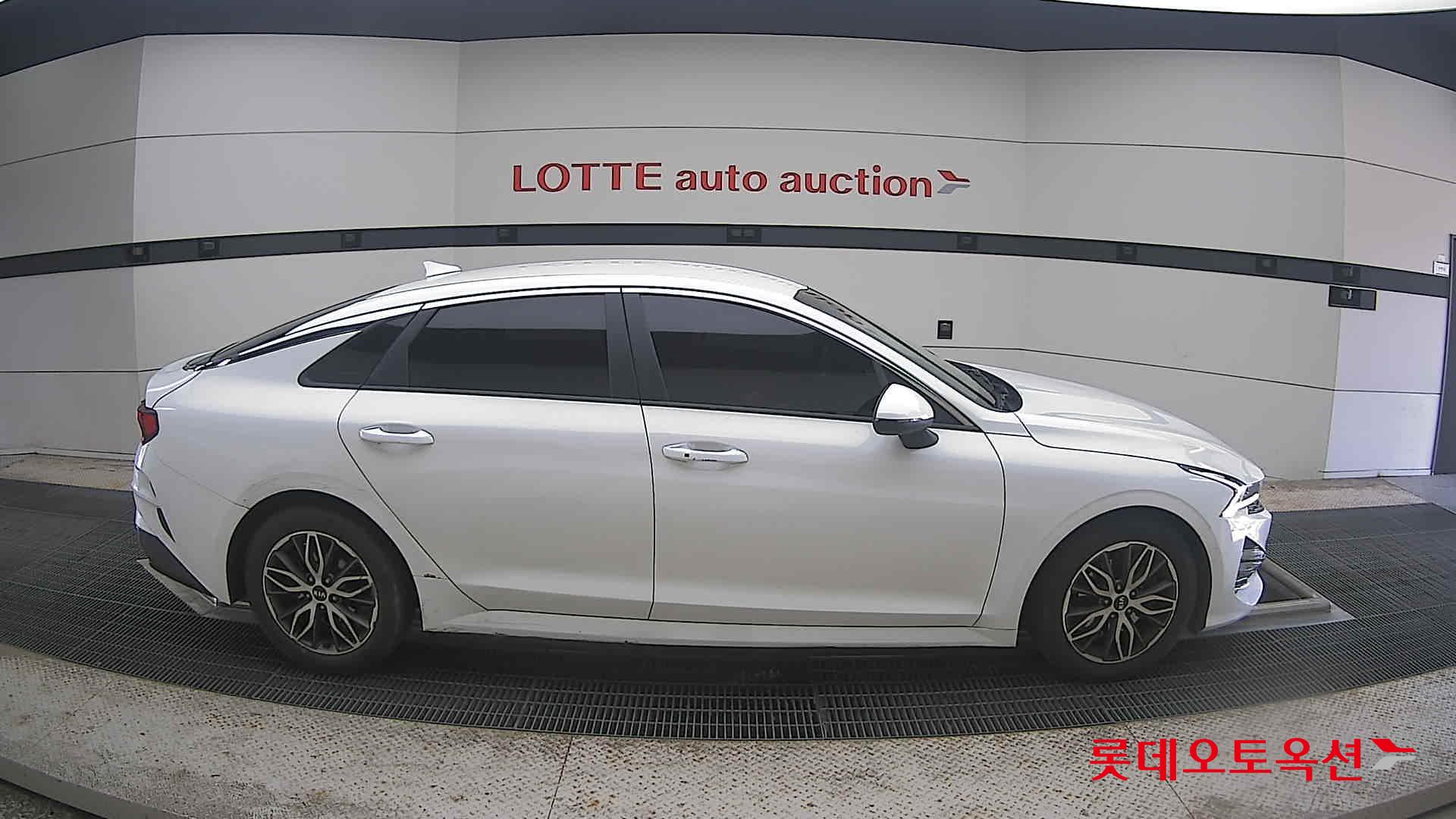 2020 - kia k5