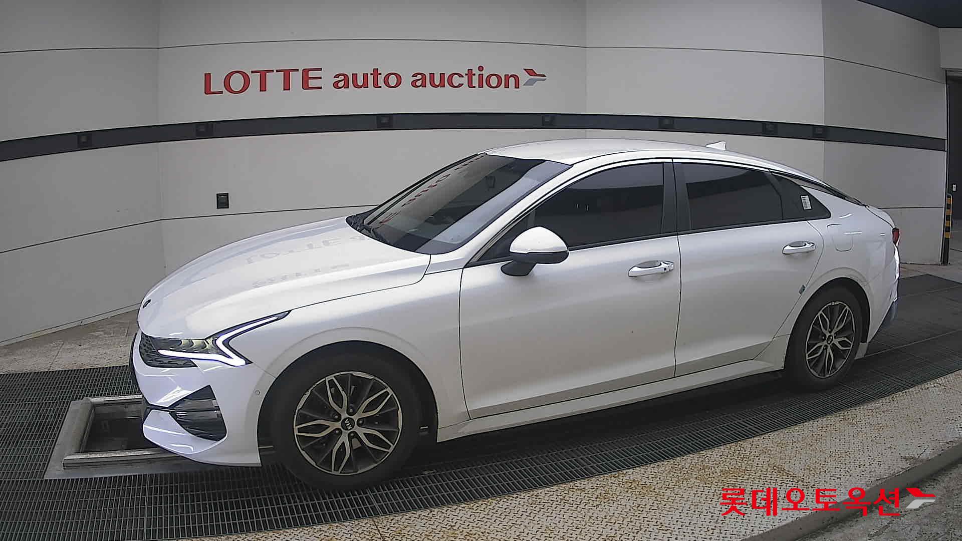 2020 - kia k5