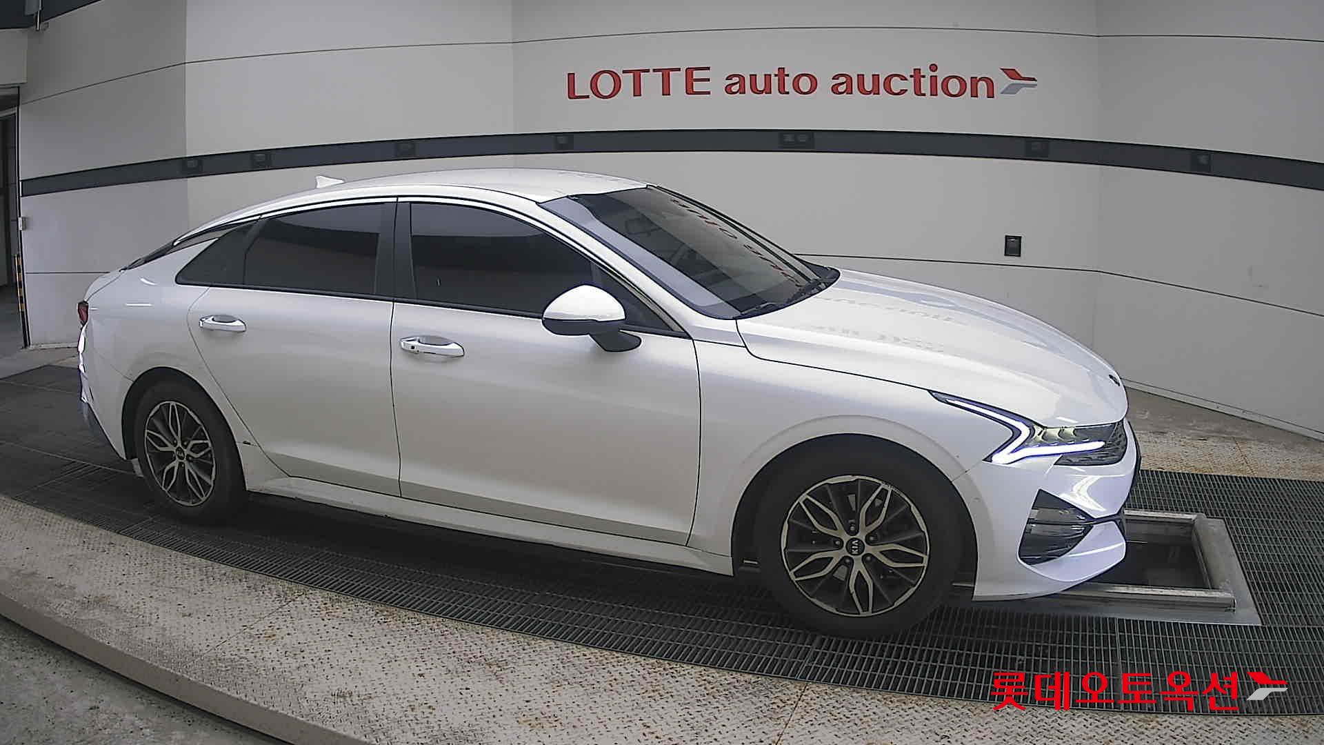 2020 - kia k5