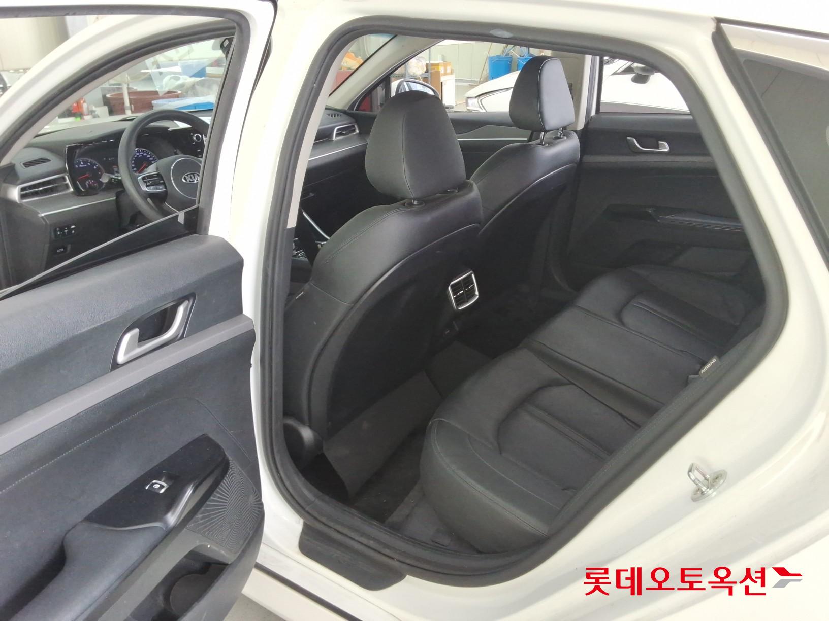 2020 - kia k5