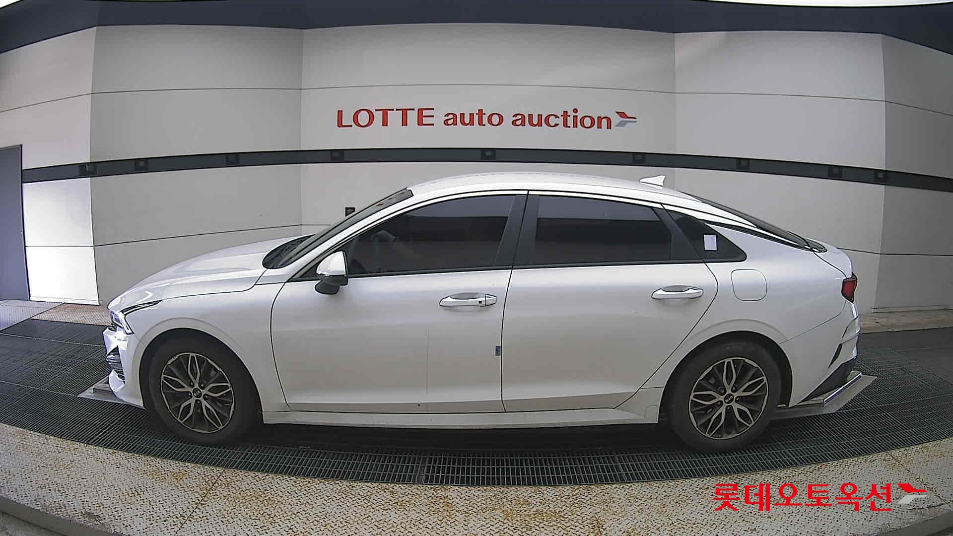 2020 - kia k5