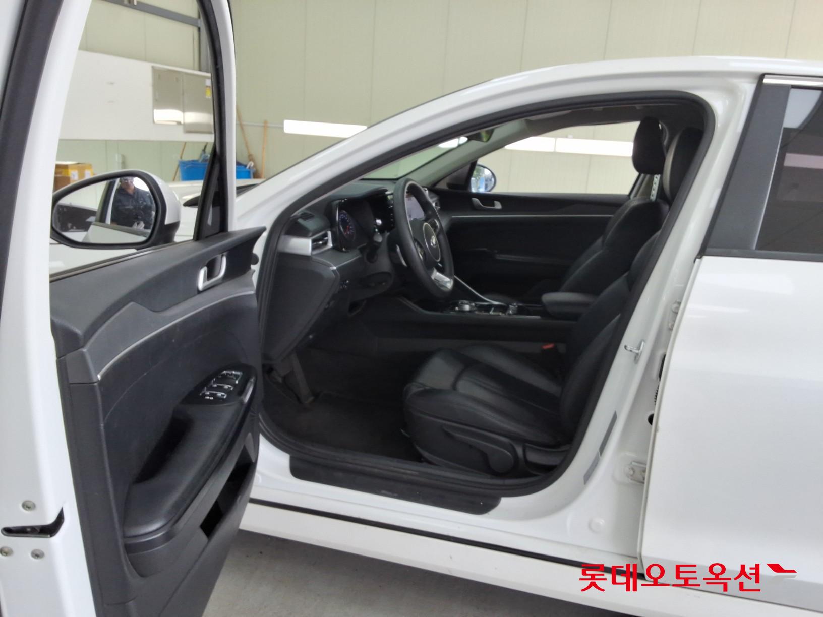 2020 - kia k5