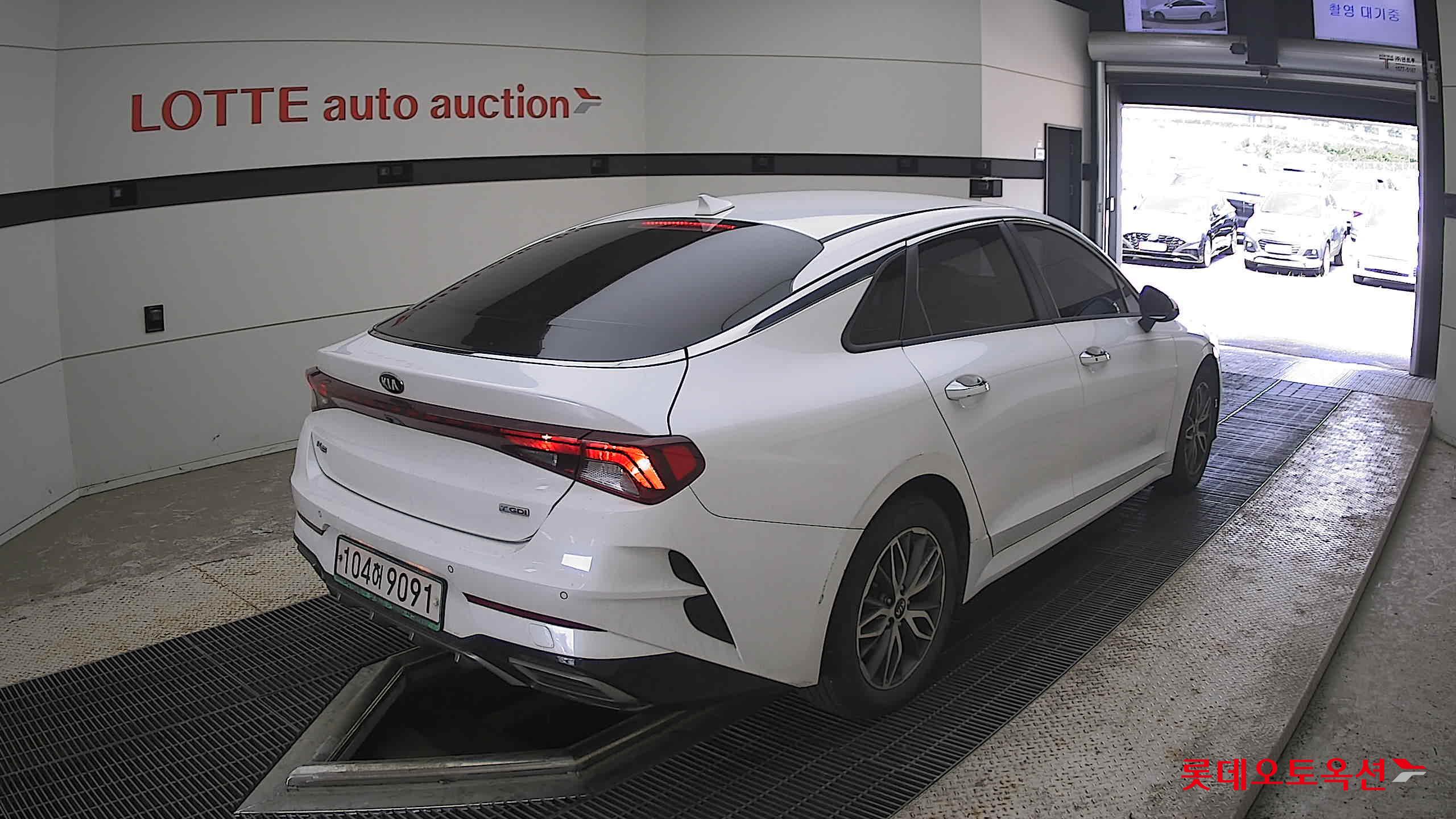 2020 - kia k5