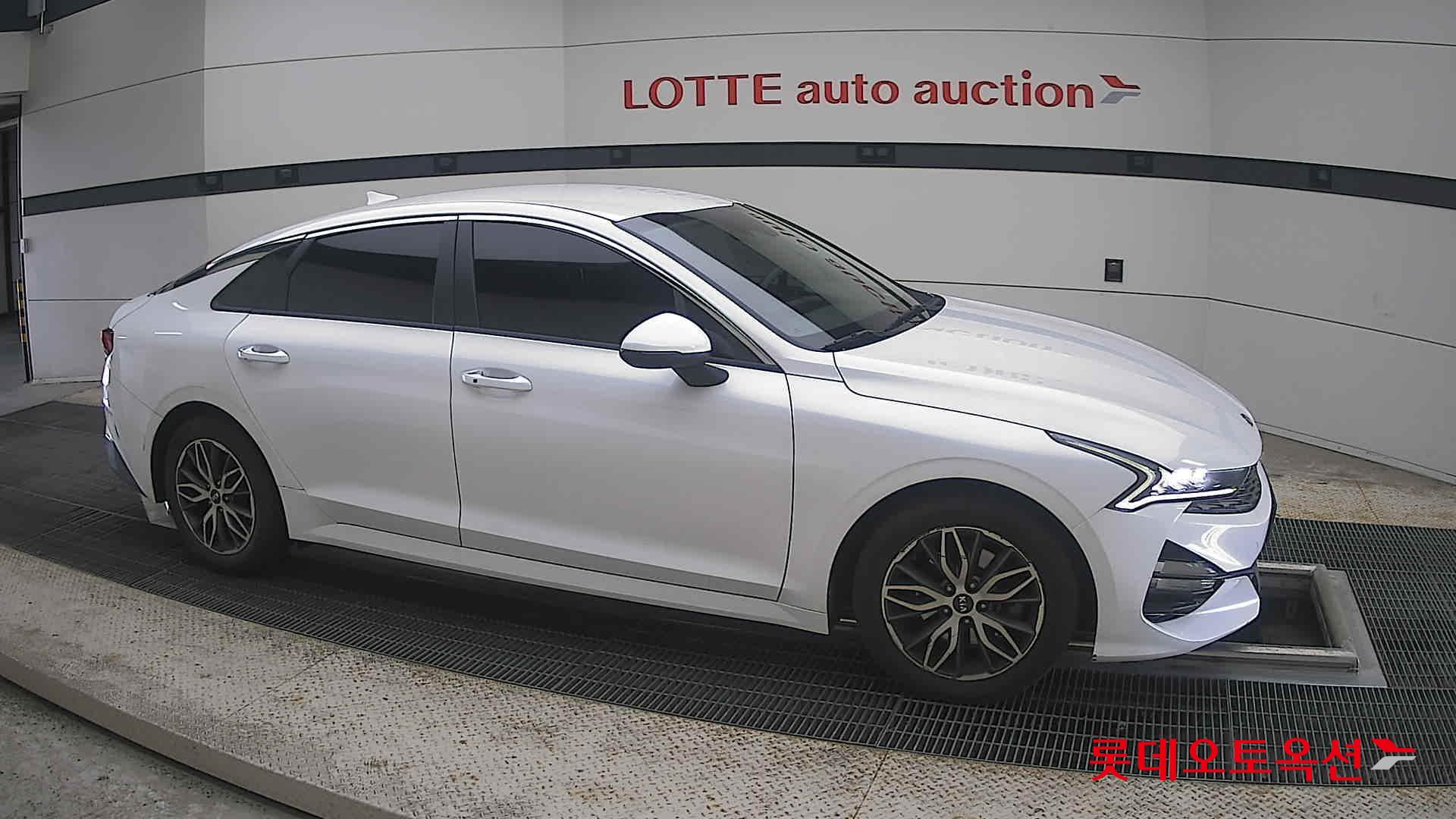 2020 - kia k5
