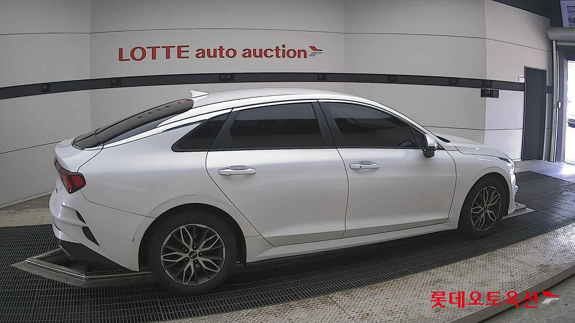 2020 - kia k5