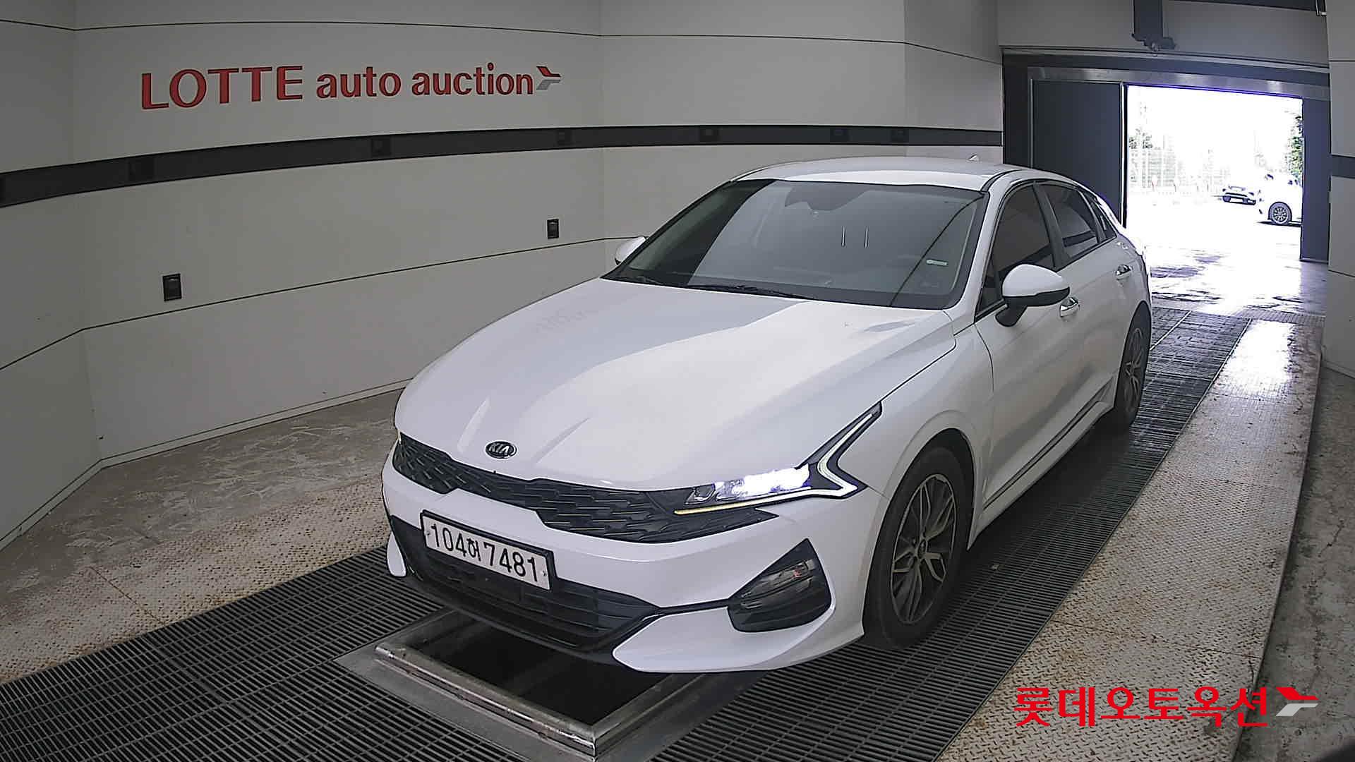 2020 - kia k5