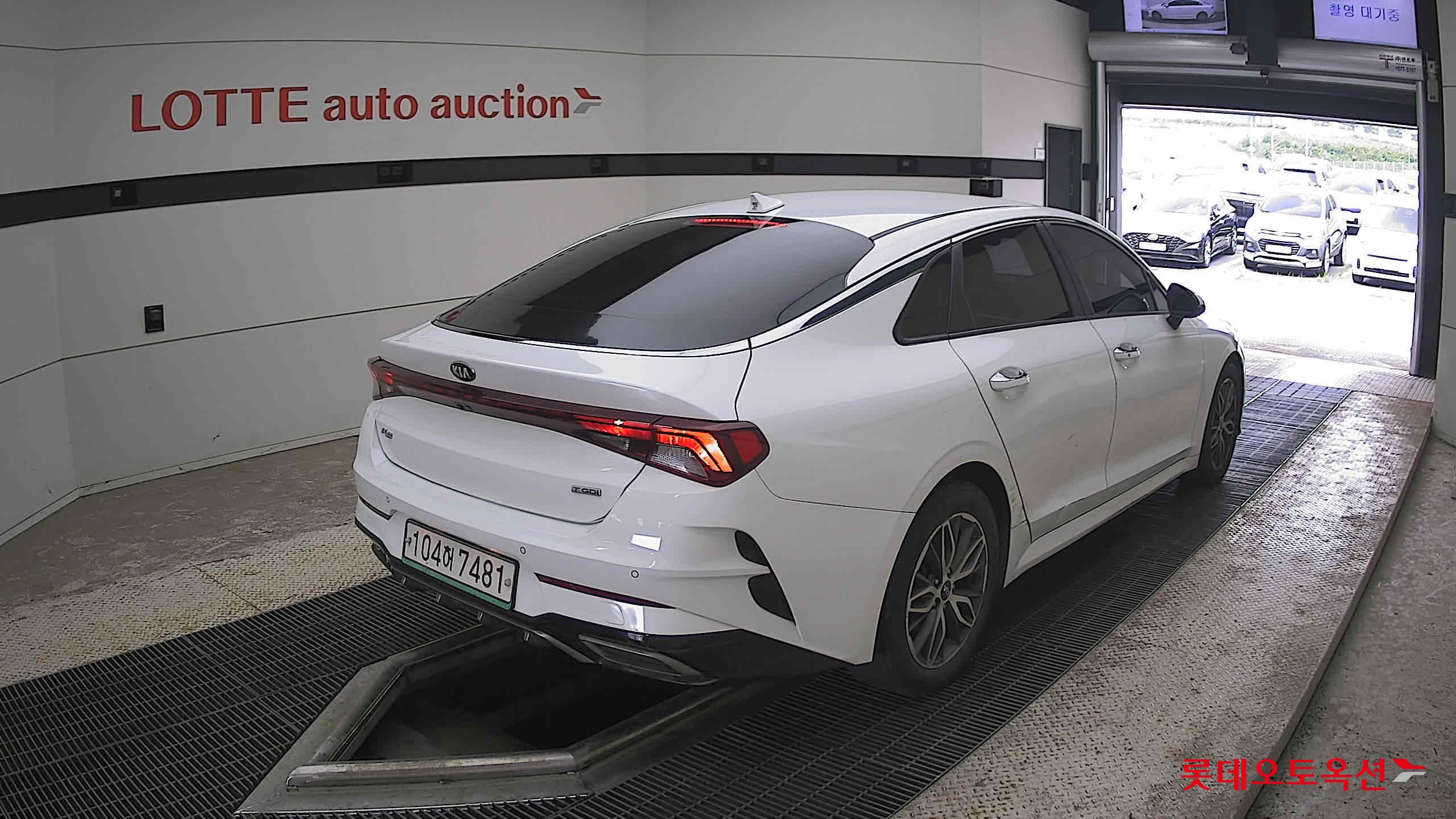 2020 - kia k5
