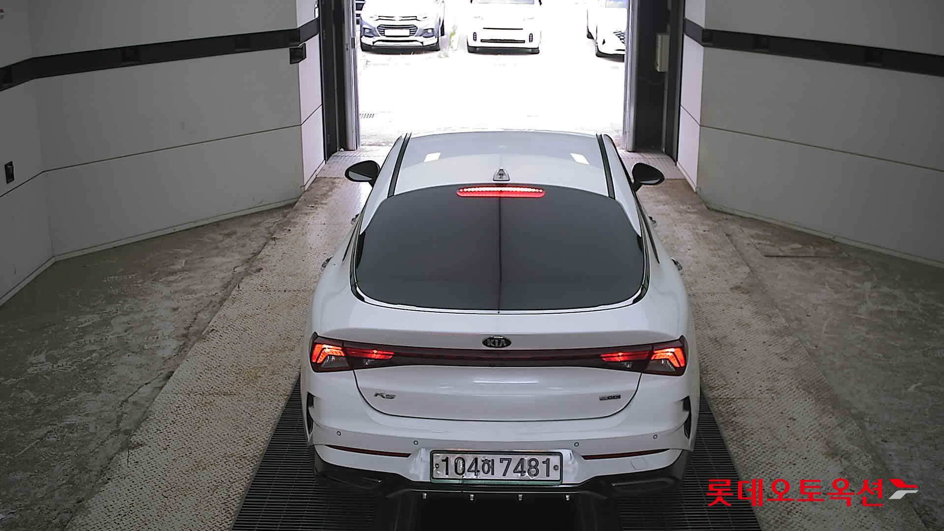 2020 - kia k5