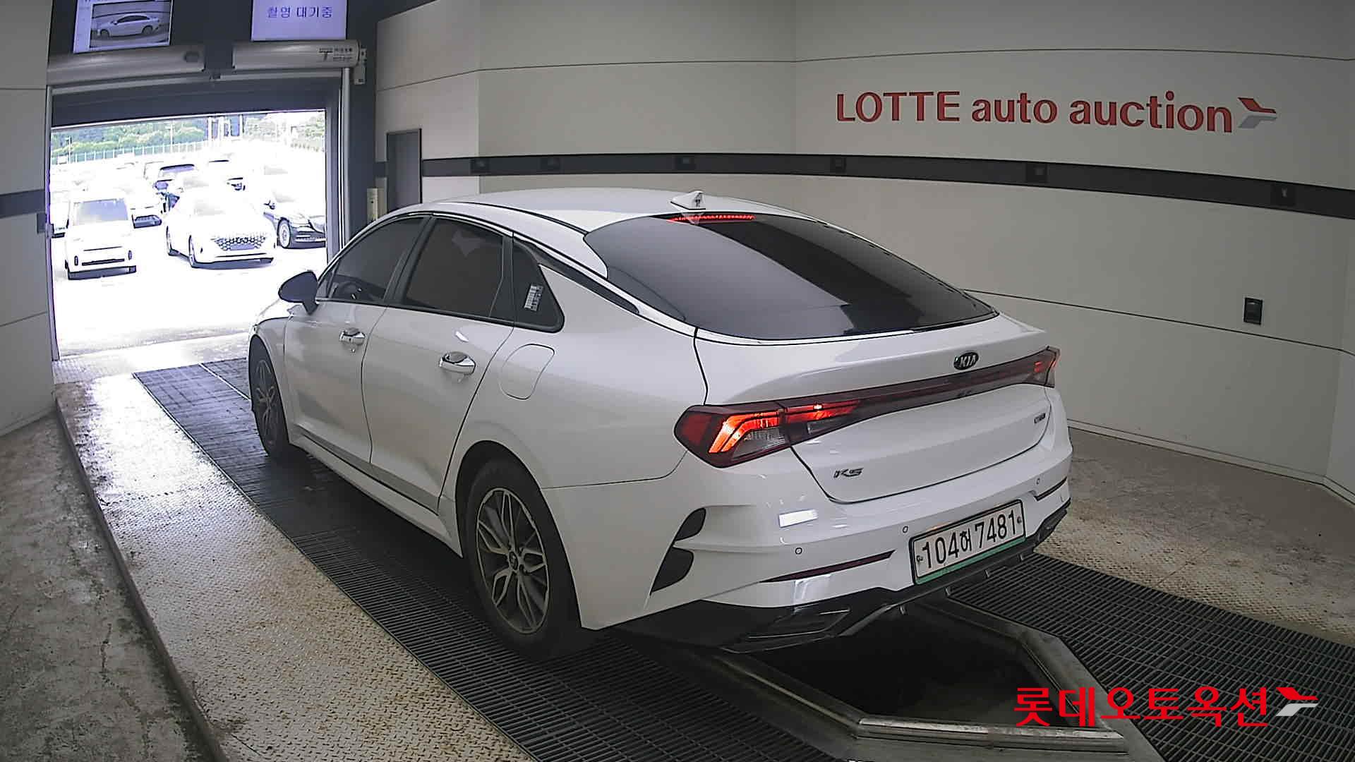 2020 - kia k5