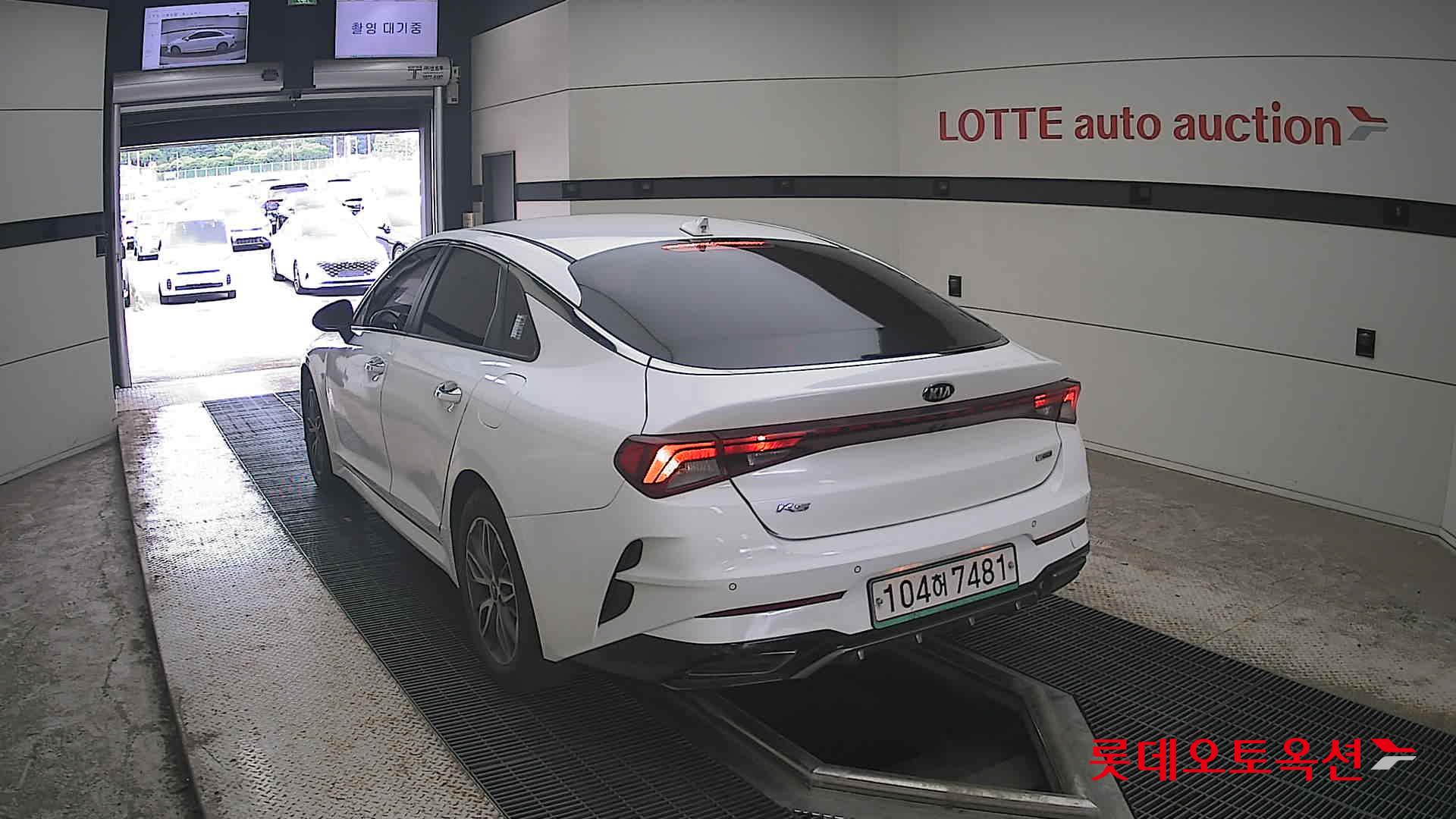 2020 - kia k5