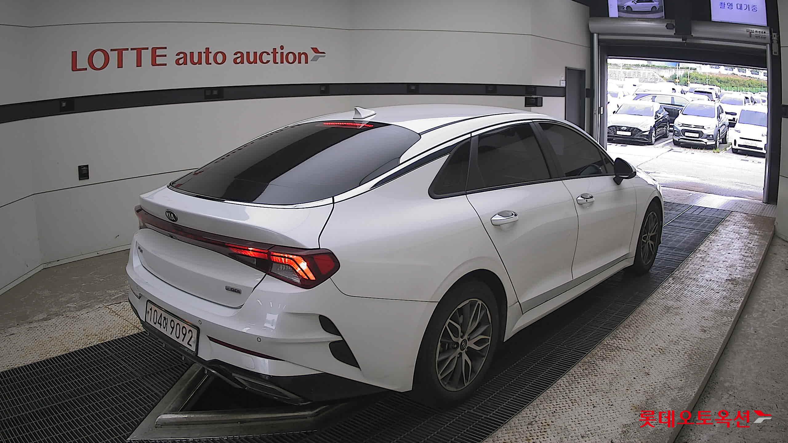 2020 - kia k5