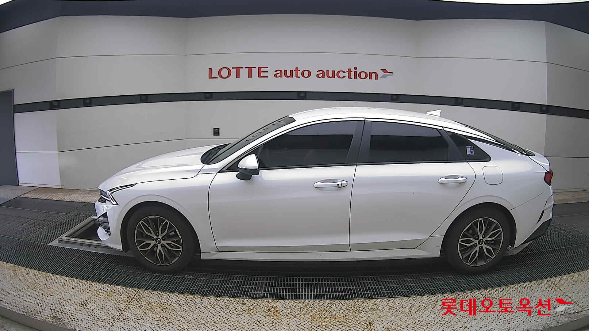 2020 - kia k5