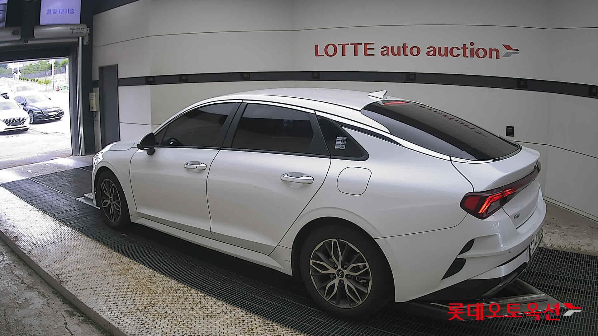 2020 - kia k5