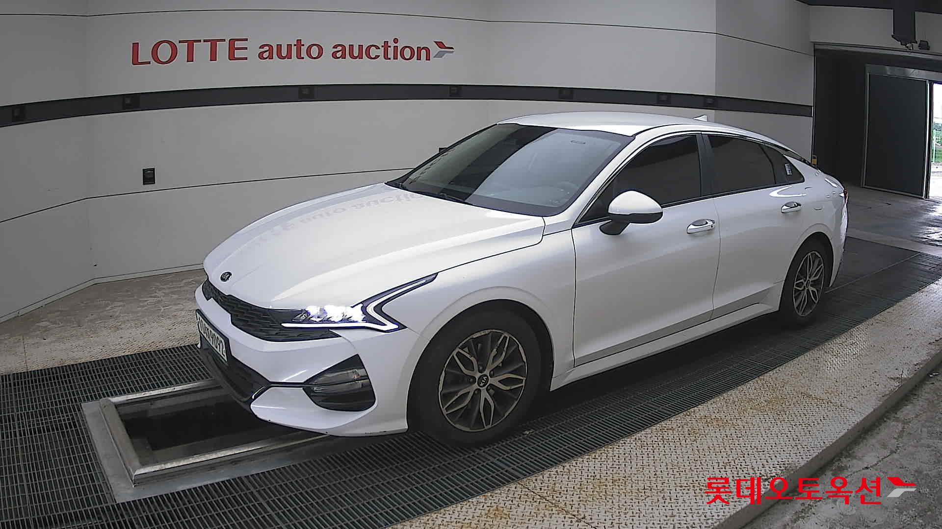 2020 - kia k5