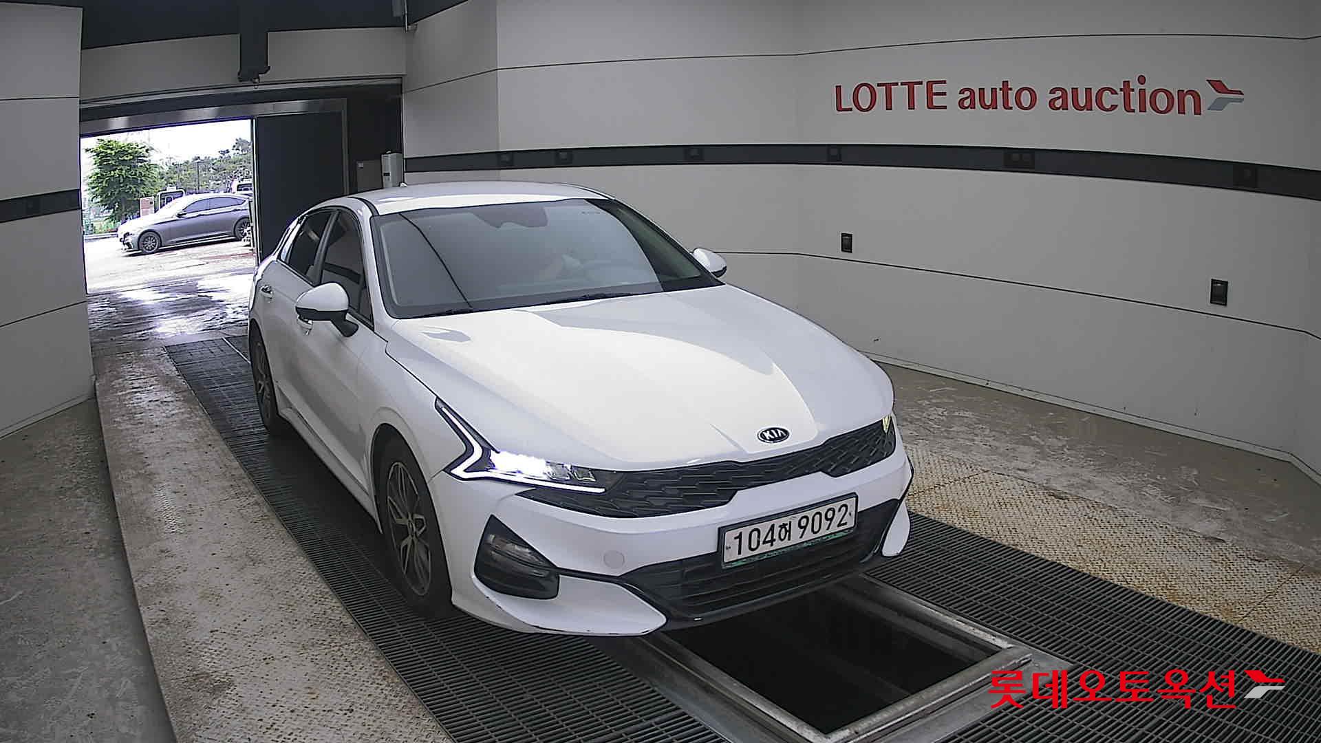 2020 - kia k5
