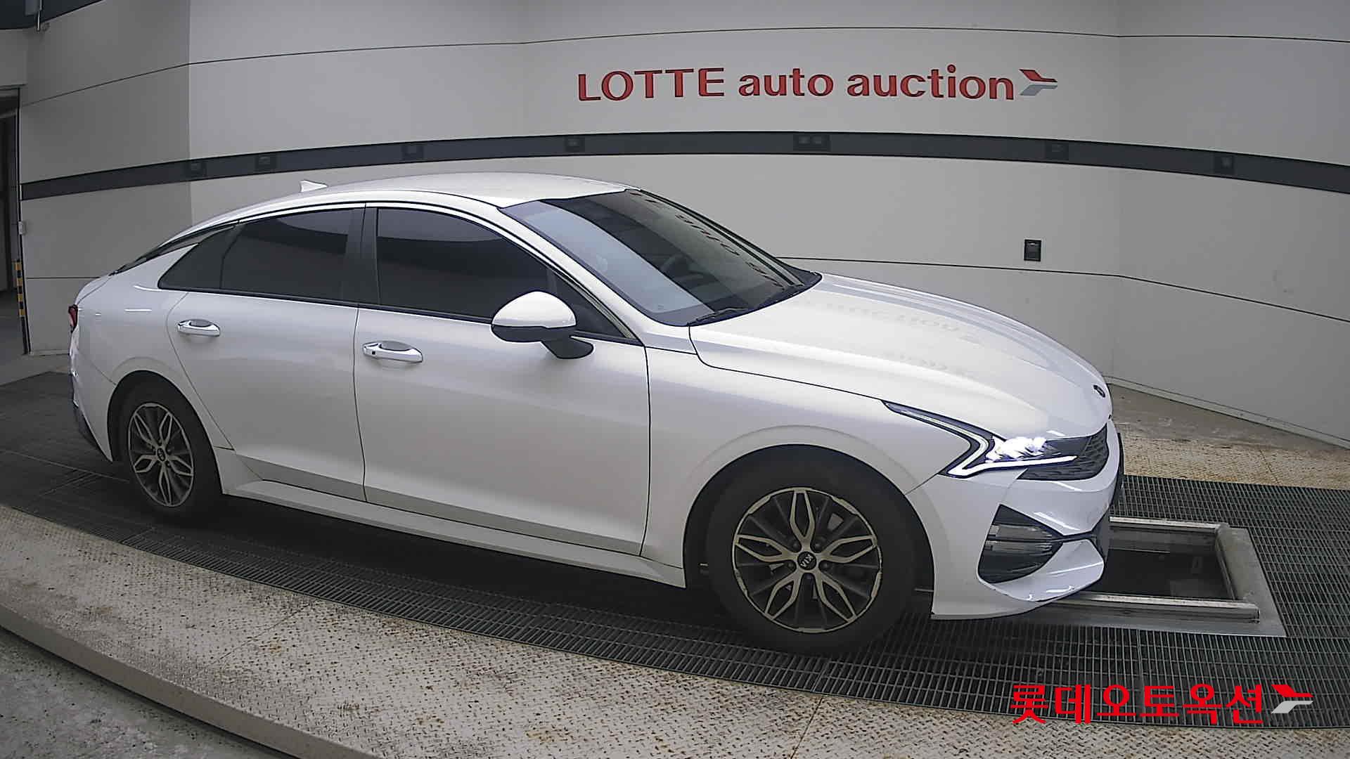 2020 - kia k5