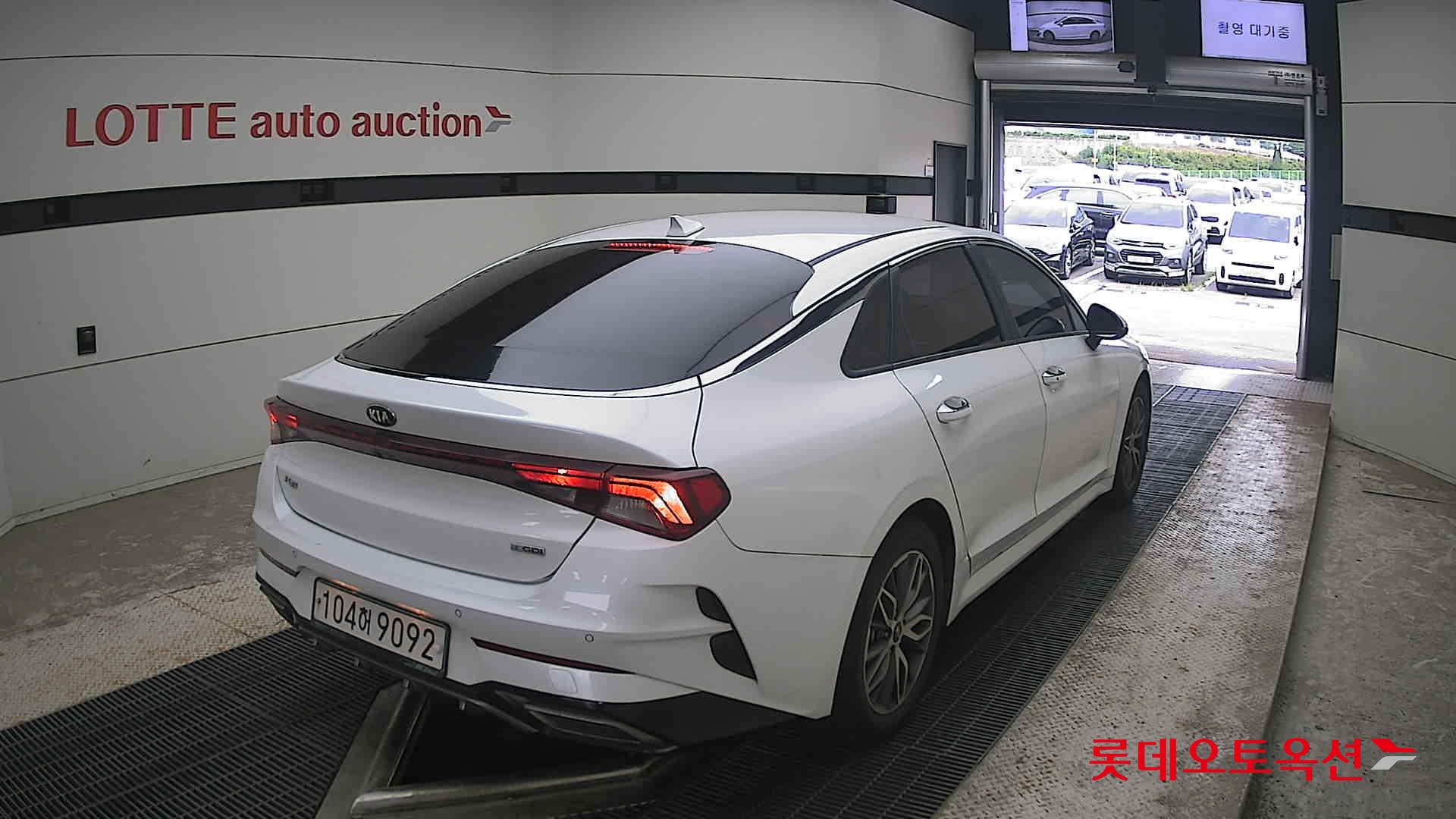 2020 - kia k5
