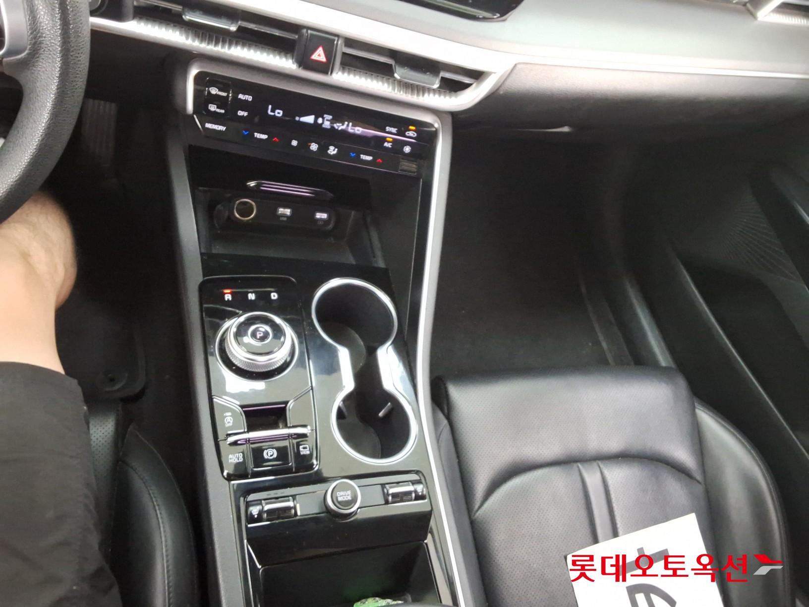 2020 - kia k5