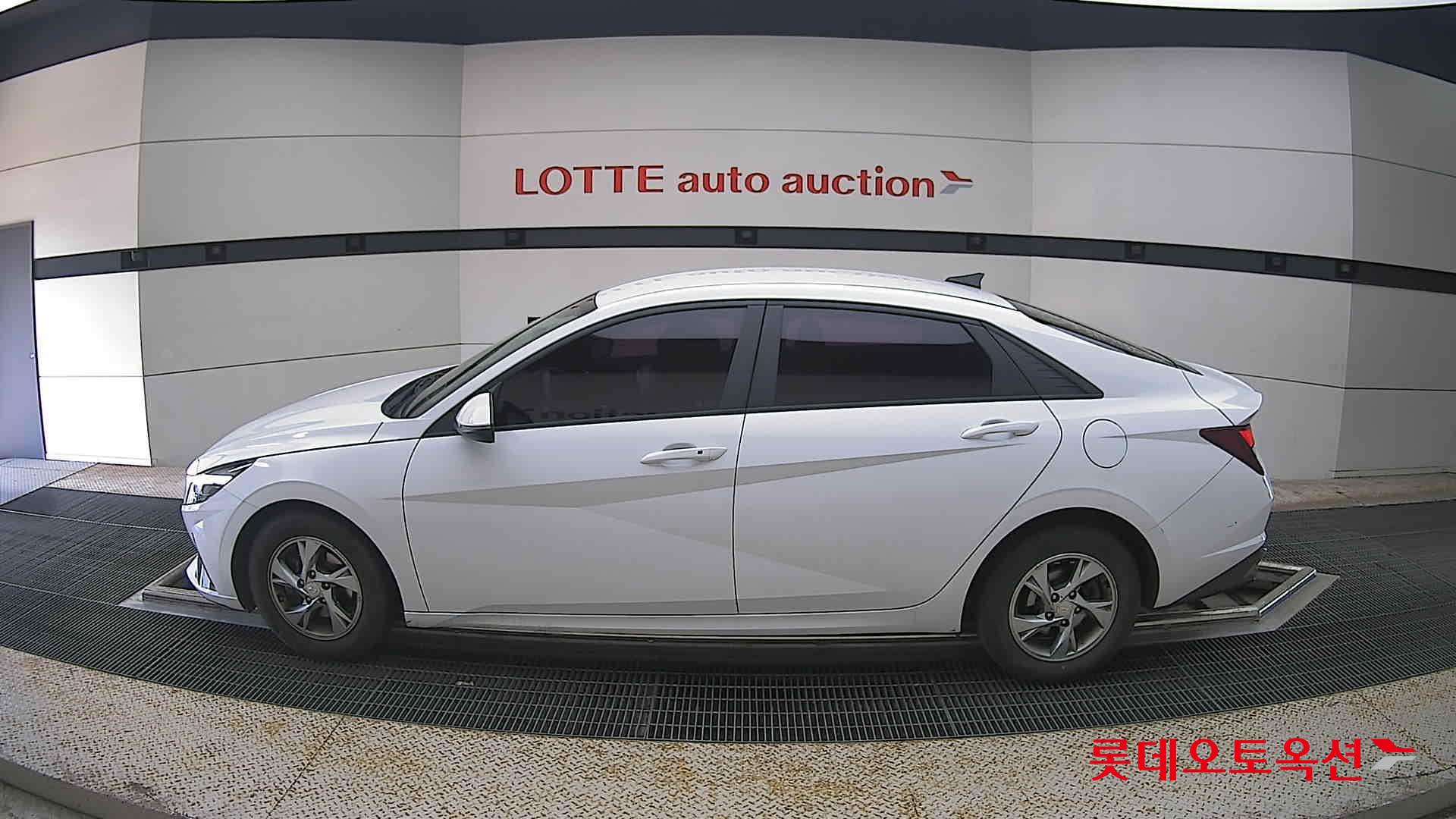 2021 - hyundai avante